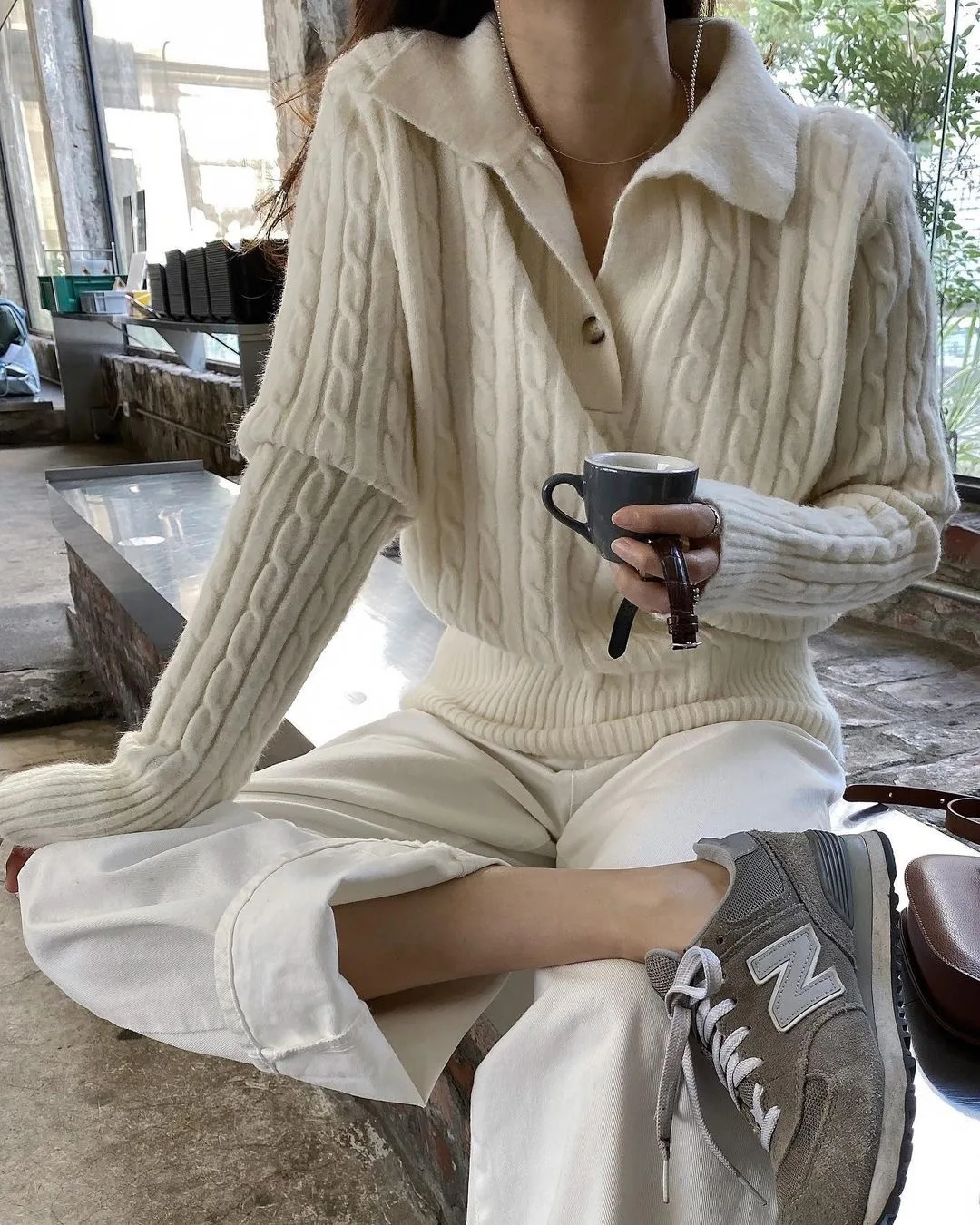 Korobov Korean Ins Autumn Casual Loose Long Sleeve Solid All Match Single Button Knitted Pullover
Korobov Korean Ins Autumn Casual Loose Long Sleeve Solid All Match Single Button Knitted Pullover