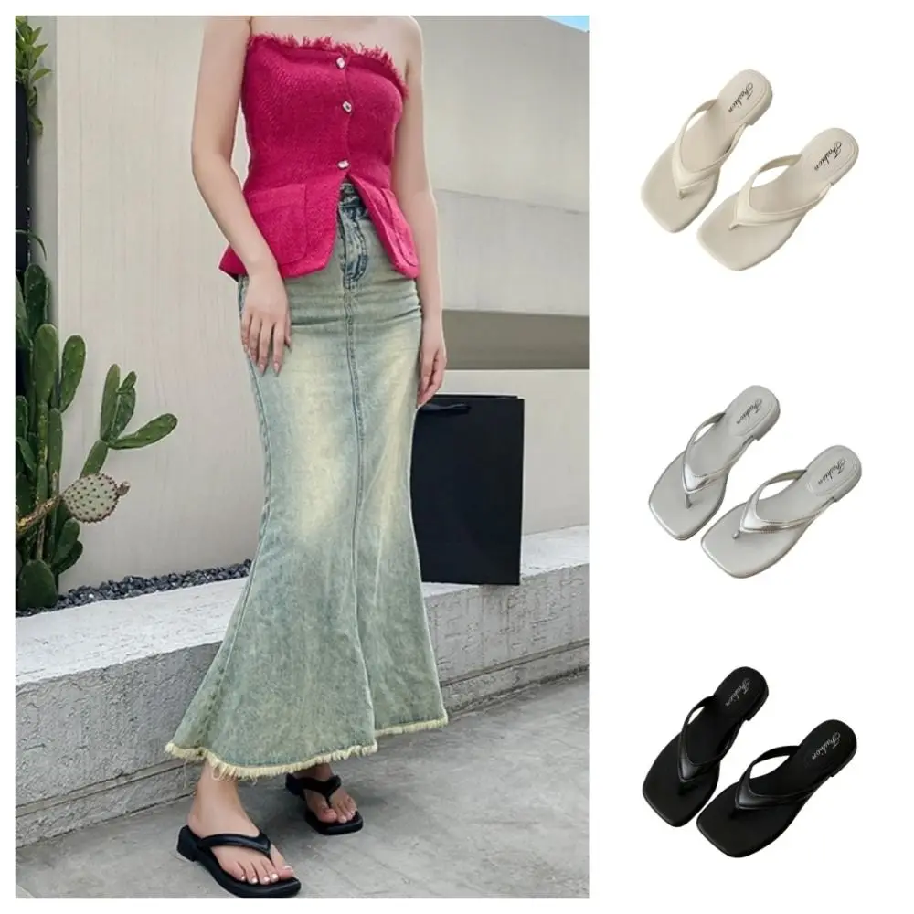 Breathable Elegant Flip Flop Slippers Soft Solid Color Square Toe Sandals Anti-slip Soles Beachwear Slippers for Women Beach
Breathable Elegant Flip Flop Slippers Soft Solid Color Square Toe Sandals Anti-slip Soles Beachwear Slippers for Women Beach