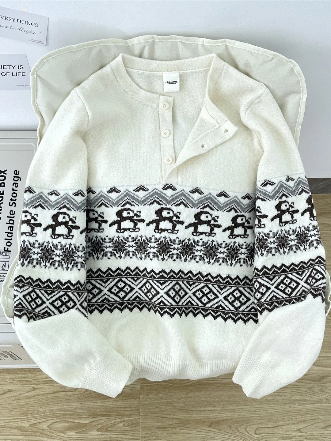 Свободный зимний вязаный свитер с пуговицами и круглым вырезом, с узором «Пингвин», унисекс, повседневный, комфортный, с воротником «Хенли», пушистый, теплый топ
Свободный зимний вязаный свитер с пуговицами и круглым вырезом, с узором «Пингвин», унисекс, повседневный, комфортный, с воротником «Хенли», пушистый, теплый топ