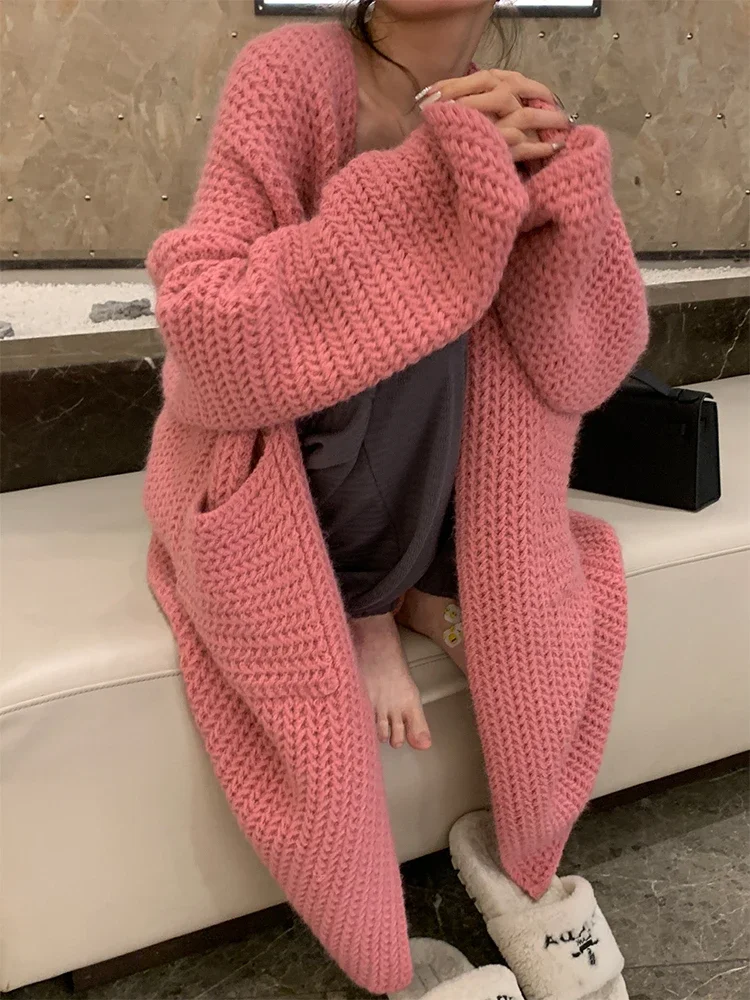 Autumn and Winter New Sweater Cardigan Women Thick Loose Lazy Versatile Long Design Sense Niche Knitted Outerwear
Autumn and Winter New Sweater Cardigan Women Thick Loose Lazy Versatile Long Design Sense Niche Knitted Outerwear