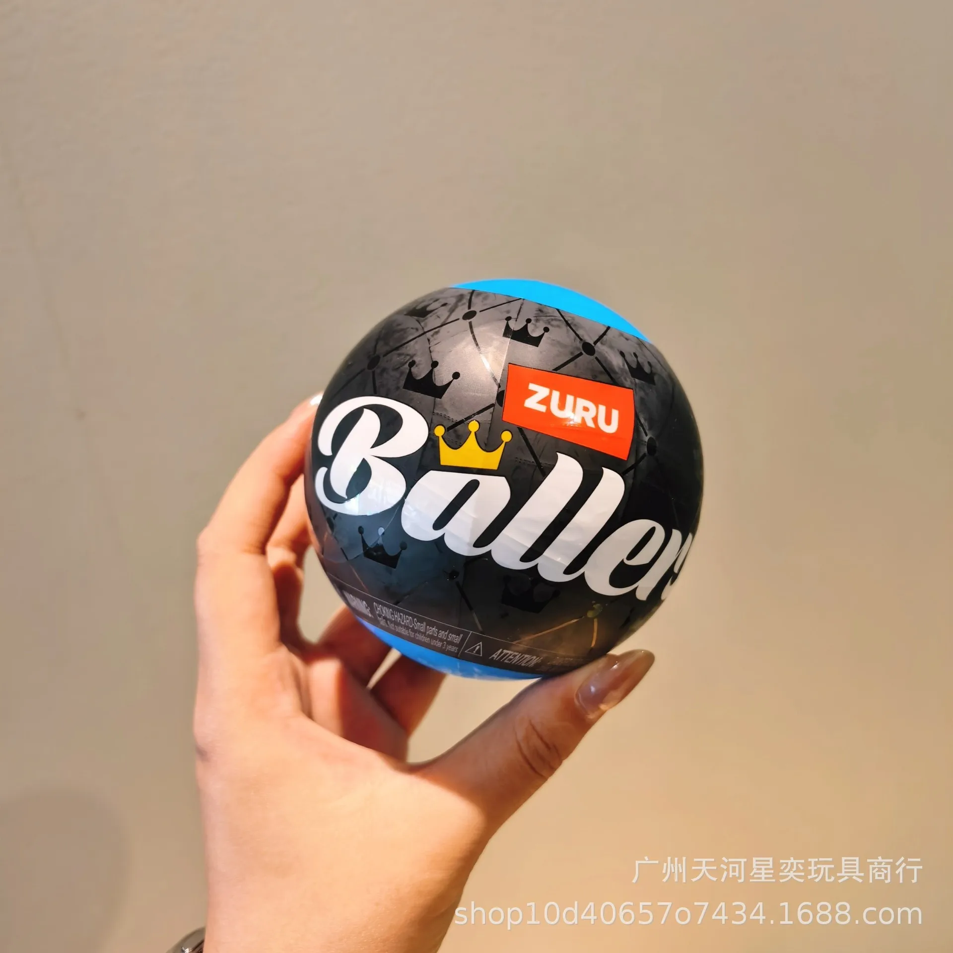 ZURU Official Licensed FIFA Ballers 5 Surprise Capsule Collectible Figure Toy Set 77792 Mystery Ball For Kids Collection Play
ZURU Official Licensed FIFA Ballers 5 Surprise Capsule Collectible Figure Toy Set 77792 Mystery Ball For Kids Collection Play
