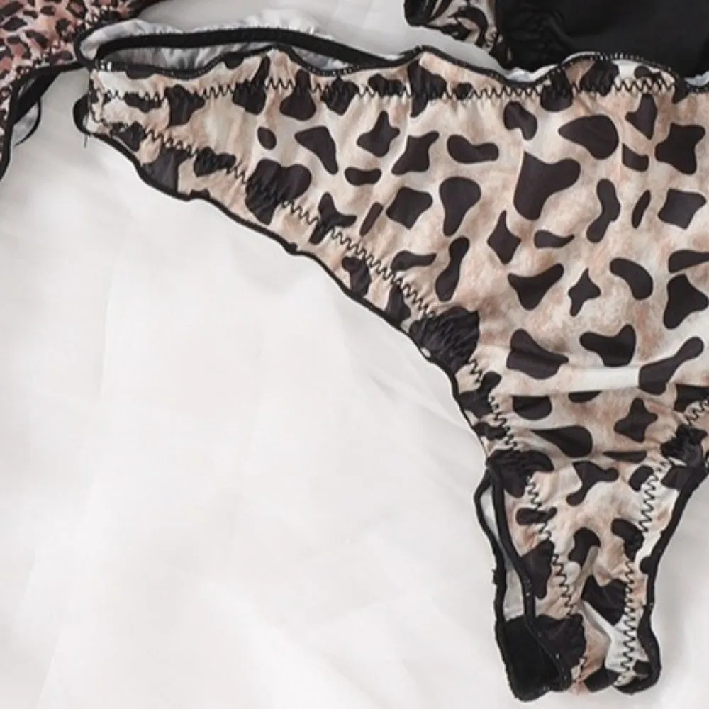 Comfortable Cotton Crotch Ice Silk Panties Mid Waist Underwear Leopard Print Thong Seamless Ruffle Women's Summer Briefs Girl
Comfortable Cotton Crotch Ice Silk Panties Mid Waist Underwear Leopard Print Thong Seamless Ruffle Women's Summer Briefs Girl