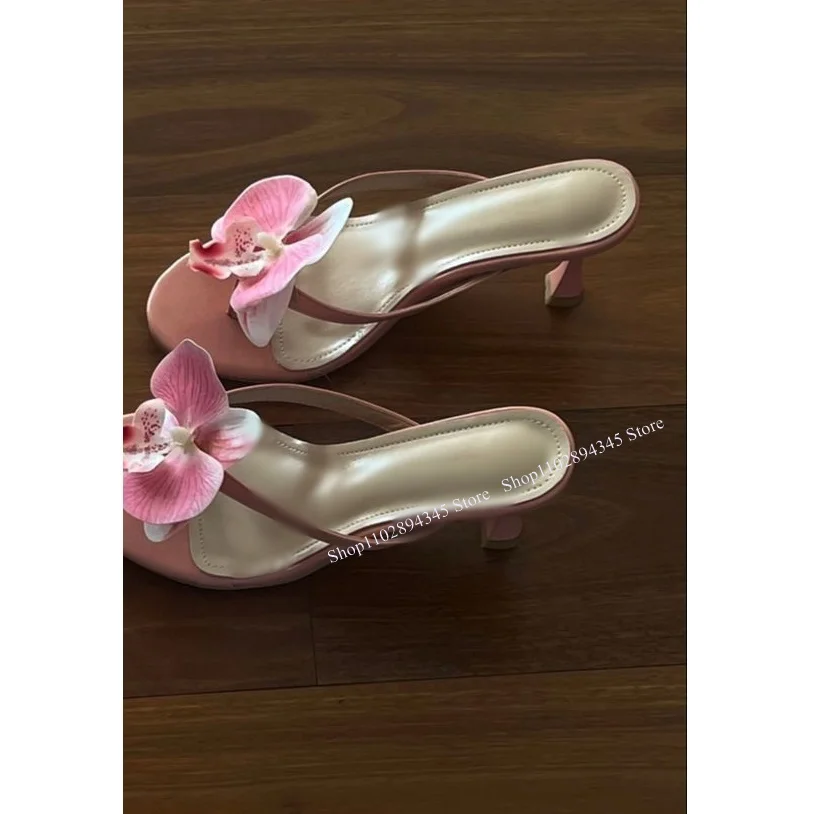 White Flower Slip On Slippers Cut Out Thin High Heel Fashionable Sexy 2024 Summer Big Size Woman Shoes Zapatillas Mujer
White Flower Slip On Slippers Cut Out Thin High Heel Fashionable Sexy 2024 Summer Big Size Woman Shoes Zapatillas Mujer