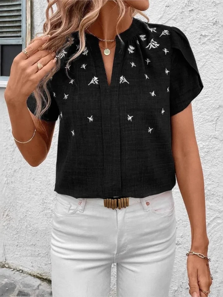 Fashion Semi-open Neck Short Sleeved Women's Headgear Top Summer Solid Color Printed Inch Shirt Casual And Versatile Female Tops
Fashion Semi-open Neck Short Sleeved Women's Headgear Top Summer Solid Color Printed Inch Shirt Casual And Versatile Female Tops