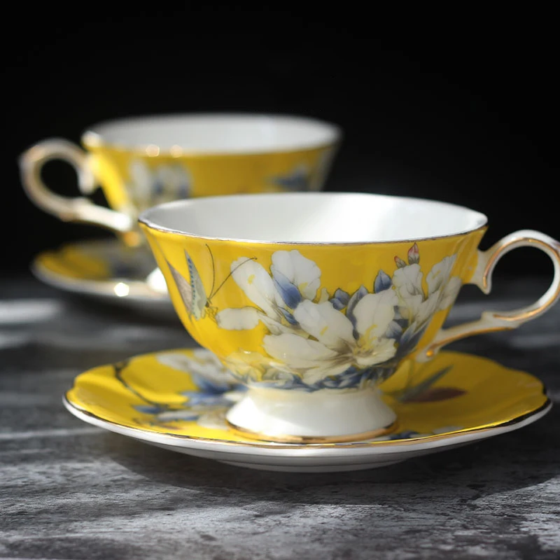 European Top Grade Christmas Gifts Bone China Coffee Set Porcelain Coffee Cup and Saucer Luxury Tea Cup Gifts Coffee Cup Saucer
European Top Grade Christmas Gifts Bone China Coffee Set Porcelain Coffee Cup and Saucer Luxury Tea Cup Gifts Coffee Cup Saucer