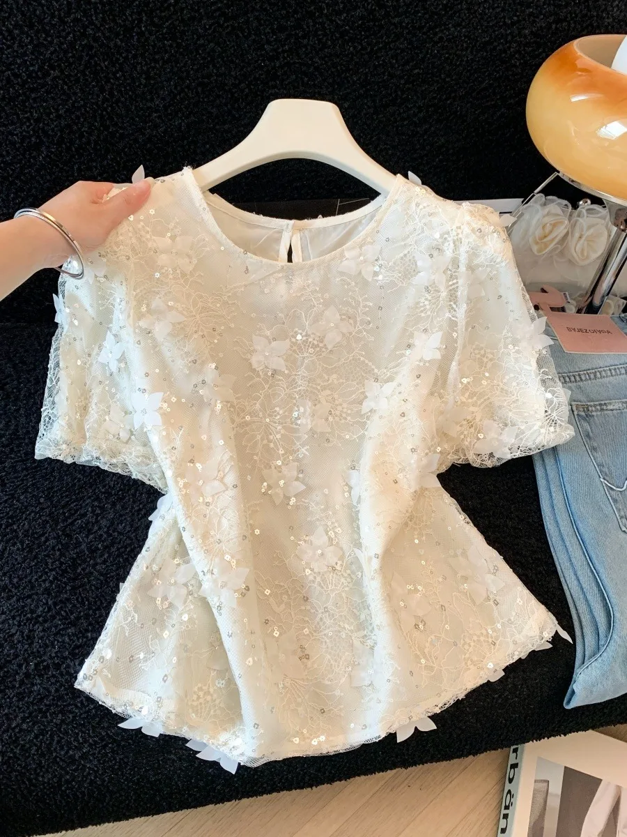 Elegant round Neck Short Sleeve Embroidered Lace Shirt Shaped Sequins Light Luxury Women's Summer Fashion Top
Elegant round Neck Short Sleeve Embroidered Lace Shirt Shaped Sequins Light Luxury Women's Summer Fashion Top