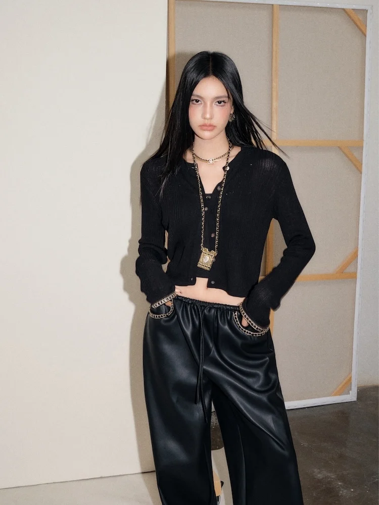 Легкий вязаный кардиган Olivia Duo для женщин: мягкий, удобный, дышащий, модный, для повседневной носки
Легкий вязаный кардиган Olivia Duo для женщин: мягкий, удобный, дышащий, модный, для повседневной носки