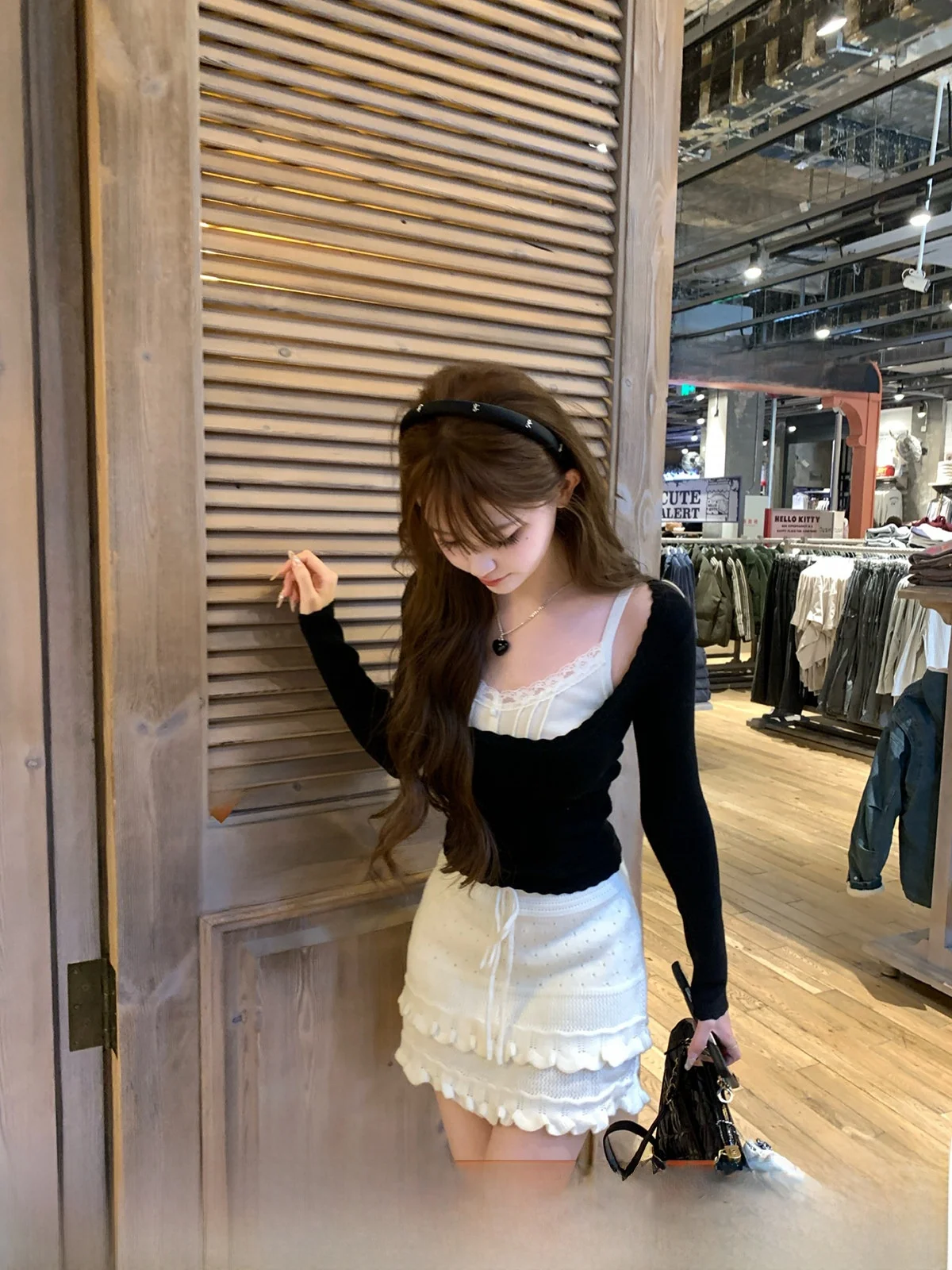 ThePeachOfficial High Waist A-Line Knitted Skirt Short Wool Blend Romantic Style Lace Trim Design Casual Wear for Ladies
ThePeachOfficial High Waist A-Line Knitted Skirt Short Wool Blend Romantic Style Lace Trim Design Casual Wear for Ladies