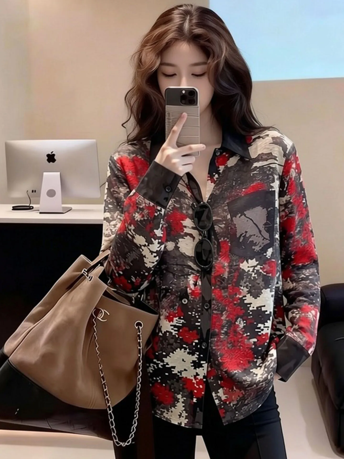 Женская свободная блузка с длинным рукавом и цветочным принтом в стиле ретро, весна 2026, модный универсальный дизайн
Женская свободная блузка с длинным рукавом и цветочным принтом в стиле ретро, весна 2026, модный универсальный дизайн