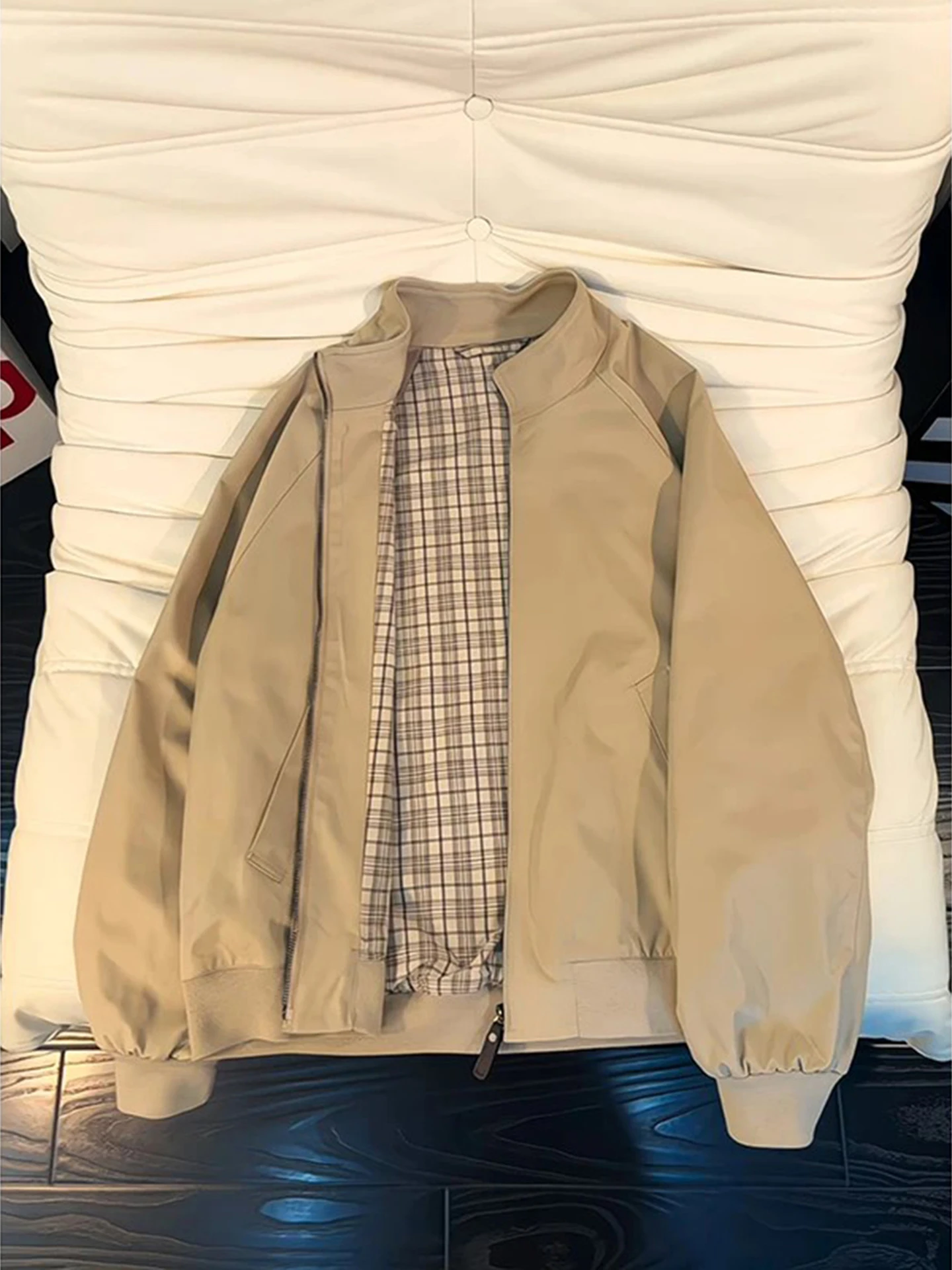 Мужская рабочая куртка цвета хаки в стиле ретро, весенняя куртка-харрингтон, американская куртка-бомбер с воротником-стойкой, бейсбольная куртка
Мужская рабочая куртка цвета хаки в стиле ретро, весенняя куртка-харрингтон, американская куртка-бомбер с воротником-стойкой, бейсбольная куртка