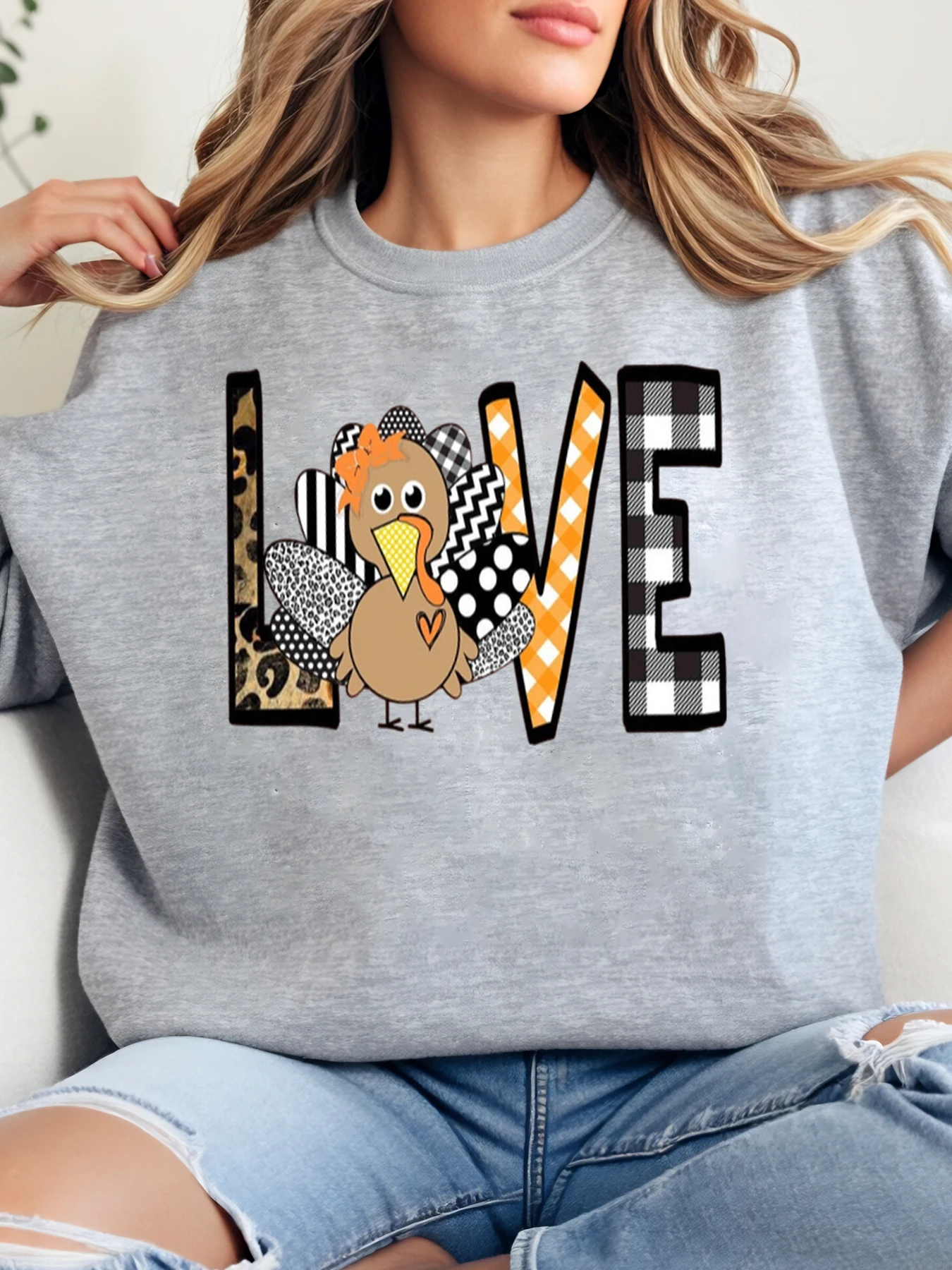 Толстовка на День Благодарения с турецким узором «Любовь», женская повседневная осенняя праздничная одежда, серая, больших размеров
Толстовка на День Благодарения с турецким узором «Любовь», женская повседневная осенняя праздничная одежда, серая, больших размеров