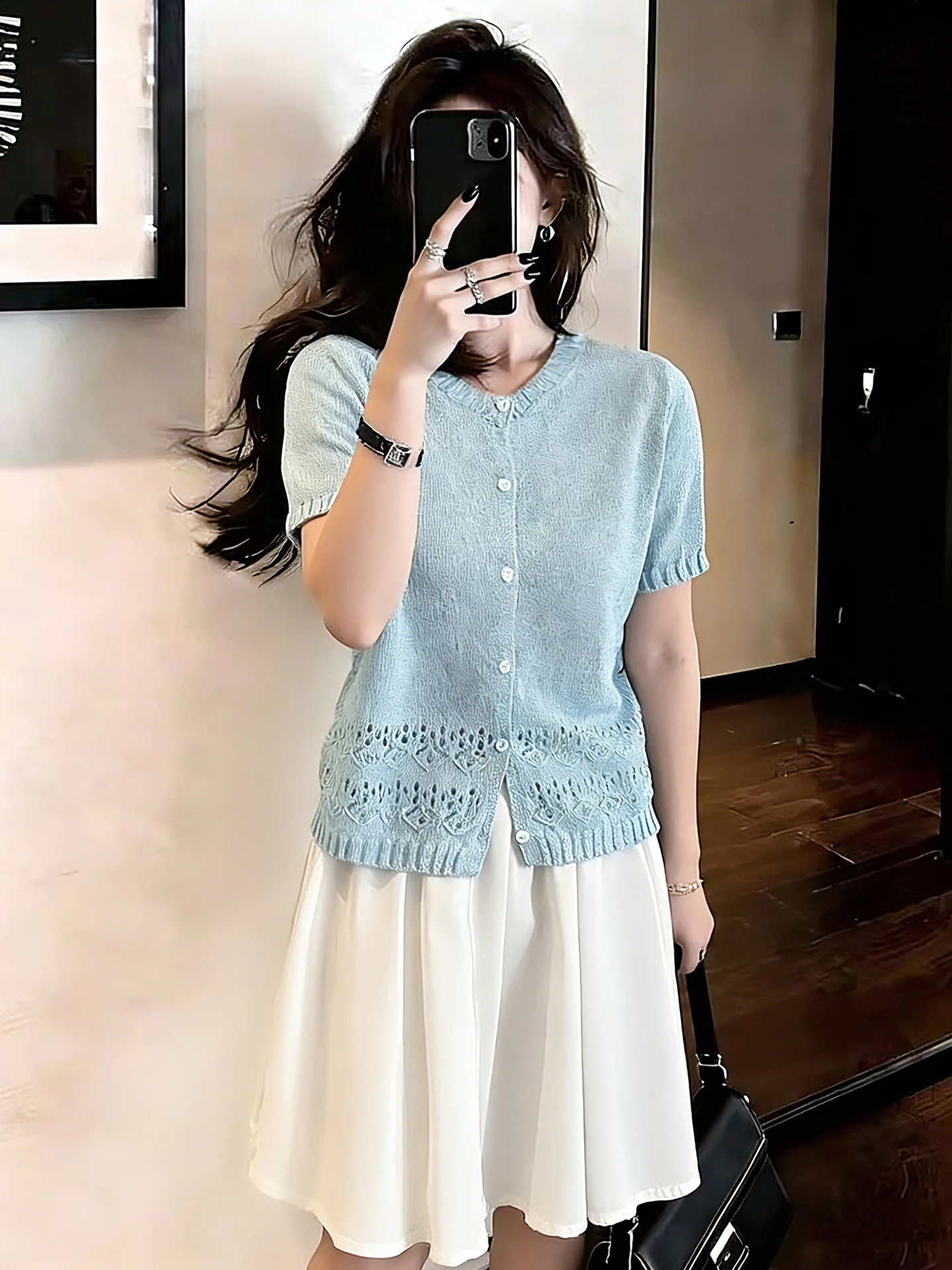 Trendy Hollow out Short Sleeve Knitwear Single Button Pure Color Versatile Top for Women Spring Summer Commute Style Straight...
Trendy Hollow out Short Sleeve Knitwear Single Button Pure Color Versatile Top for Women Spring Summer Commute Style Straight...