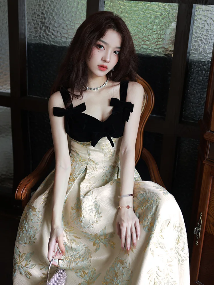 French Spaghetti Strap Prom Dress Women 2023 New Fashion Floral Birthday Party Dress Bow Long A-Line Cocktail Party Vestidos
French Spaghetti Strap Prom Dress Women 2023 New Fashion Floral Birthday Party Dress Bow Long A-Line Cocktail Party Vestidos