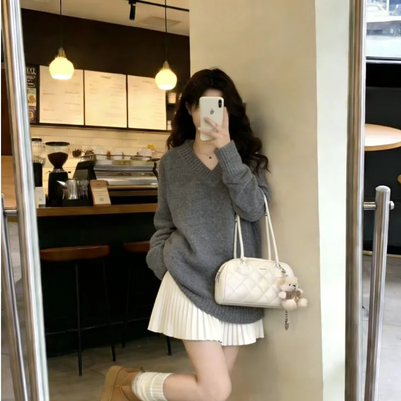 Chic Knitted Sweater And Skirt Set Lazy Style Fashionable Half-length Pleated Skirt Two-piece Set for Small Women Winter Wear
Chic Knitted Sweater And Skirt Set Lazy Style Fashionable Half-length Pleated Skirt Two-piece Set for Small Women Winter Wear