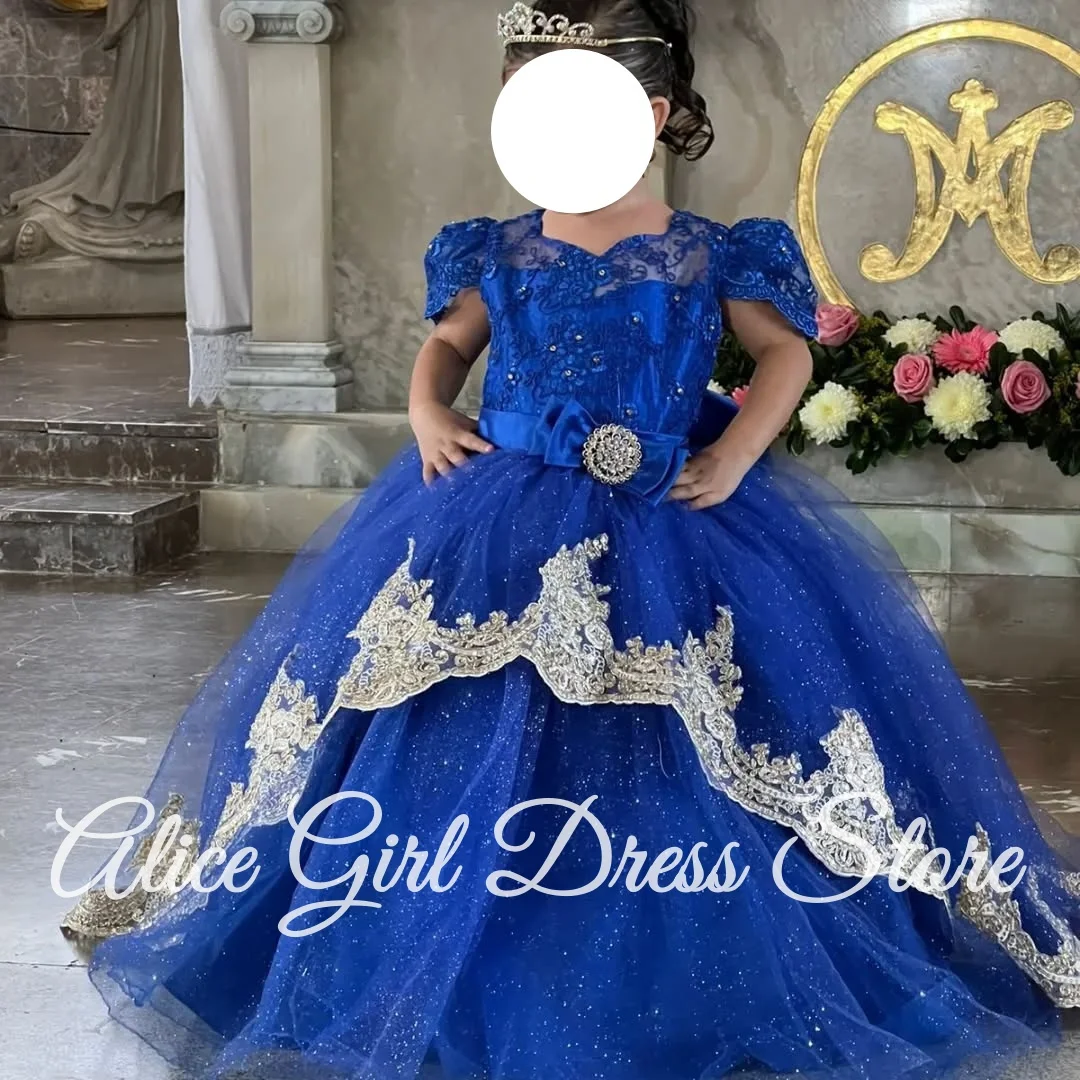 Индивидуальное платье для девочки цвета королевского синего с цветочным узором, бантом и кружевными аппликациями для свадьбы, дня рождения, первого причастия, бала
Индивидуальное платье для девочки цвета королевского синего с цветочным узором, бантом и кружевными аппликациями для свадьбы, дня рождения, первого причастия, бала