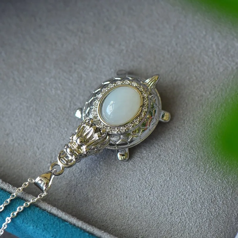 Copper Inlaid Hetian Jade White Jade Egg Surface Dragon Turtle Jade Pendant
Copper Inlaid Hetian Jade White Jade Egg Surface Dragon Turtle Jade Pendant