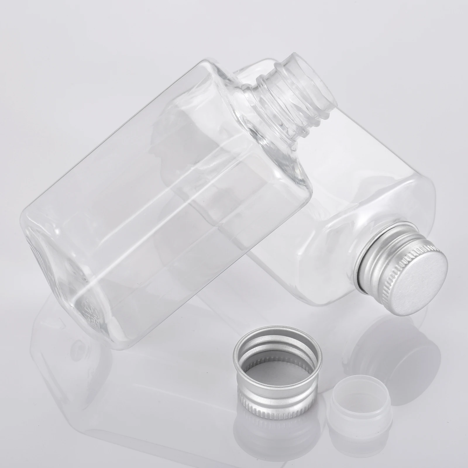 2pcs 80ml Empty Bottle Clear PET with Aluminum Screw Cap and Plug Cosmetic Container Travel Portable Lotion Cream Clear Tube
2pcs 80ml Empty Bottle Clear PET with Aluminum Screw Cap and Plug Cosmetic Container Travel Portable Lotion Cream Clear Tube