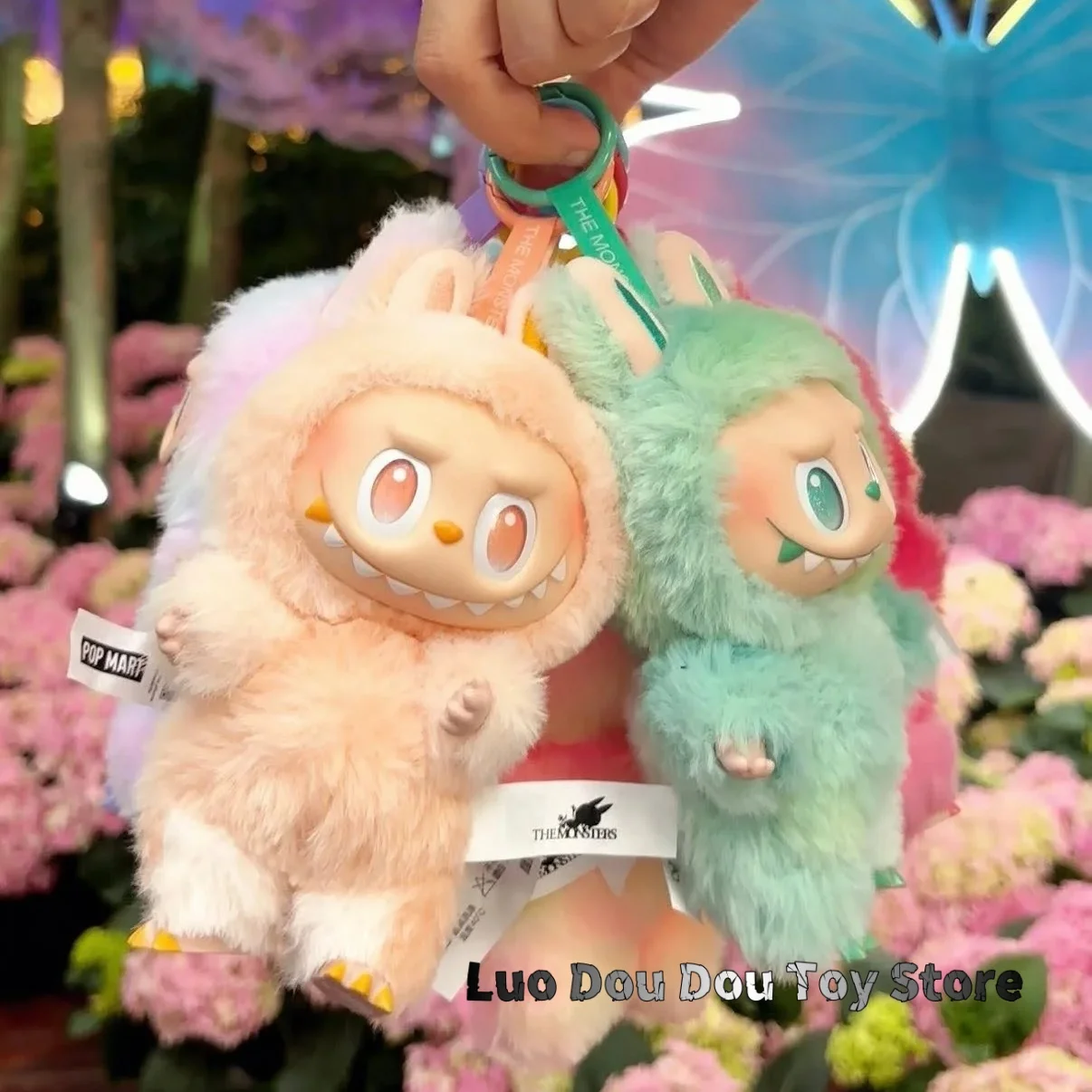 Original Labubu V3 Blind Box The Monsters Big Into Energy Series Vinyl Pendant Anime Figure Face Doll Keychain Decor Gift
Original Labubu V3 Blind Box The Monsters Big Into Energy Series Vinyl Pendant Anime Figure Face Doll Keychain Decor Gift