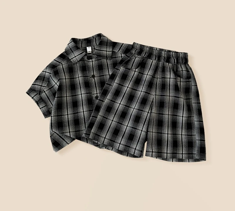 Boys' Suit Summer 2025 New Fashionable Baby Korean Version Casual Plaid Short-sleeved Shirt Casual Pants Two-piece Set
Boys' Suit Summer 2025 New Fashionable Baby Korean Version Casual Plaid Short-sleeved Shirt Casual Pants Two-piece Set