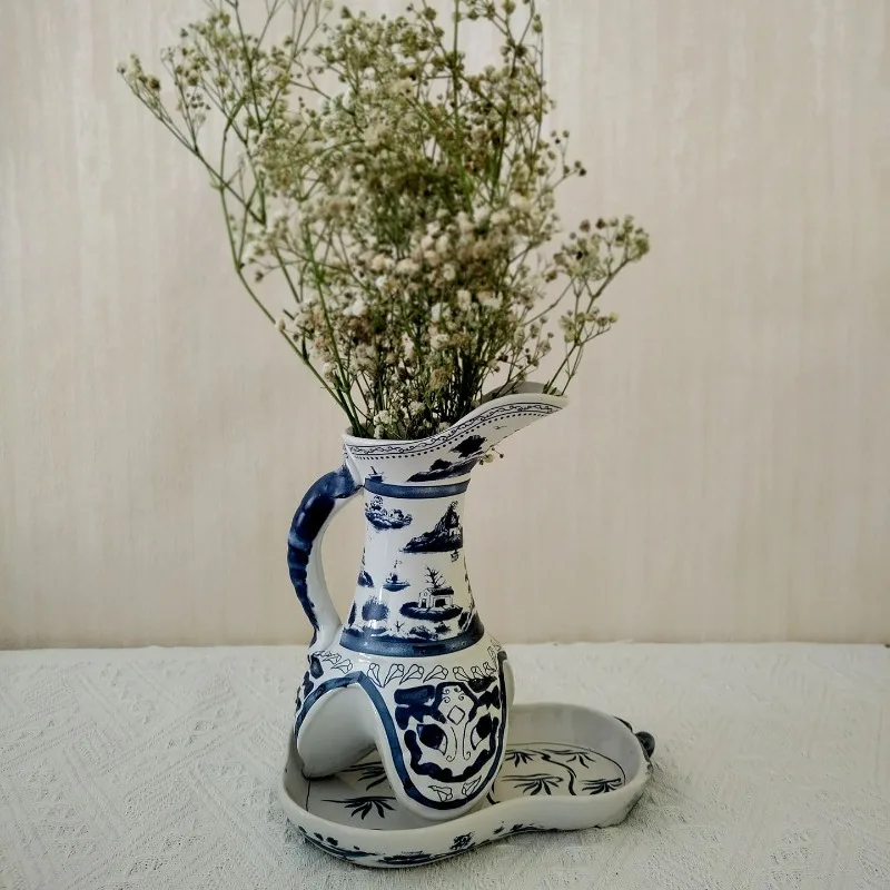 Nordic Blue and White Porcelain Vase Ornaments Entrance Dining Table Flower Arrangement Container Dried Flower Vases Decoration
Nordic Blue and White Porcelain Vase Ornaments Entrance Dining Table Flower Arrangement Container Dried Flower Vases Decoration