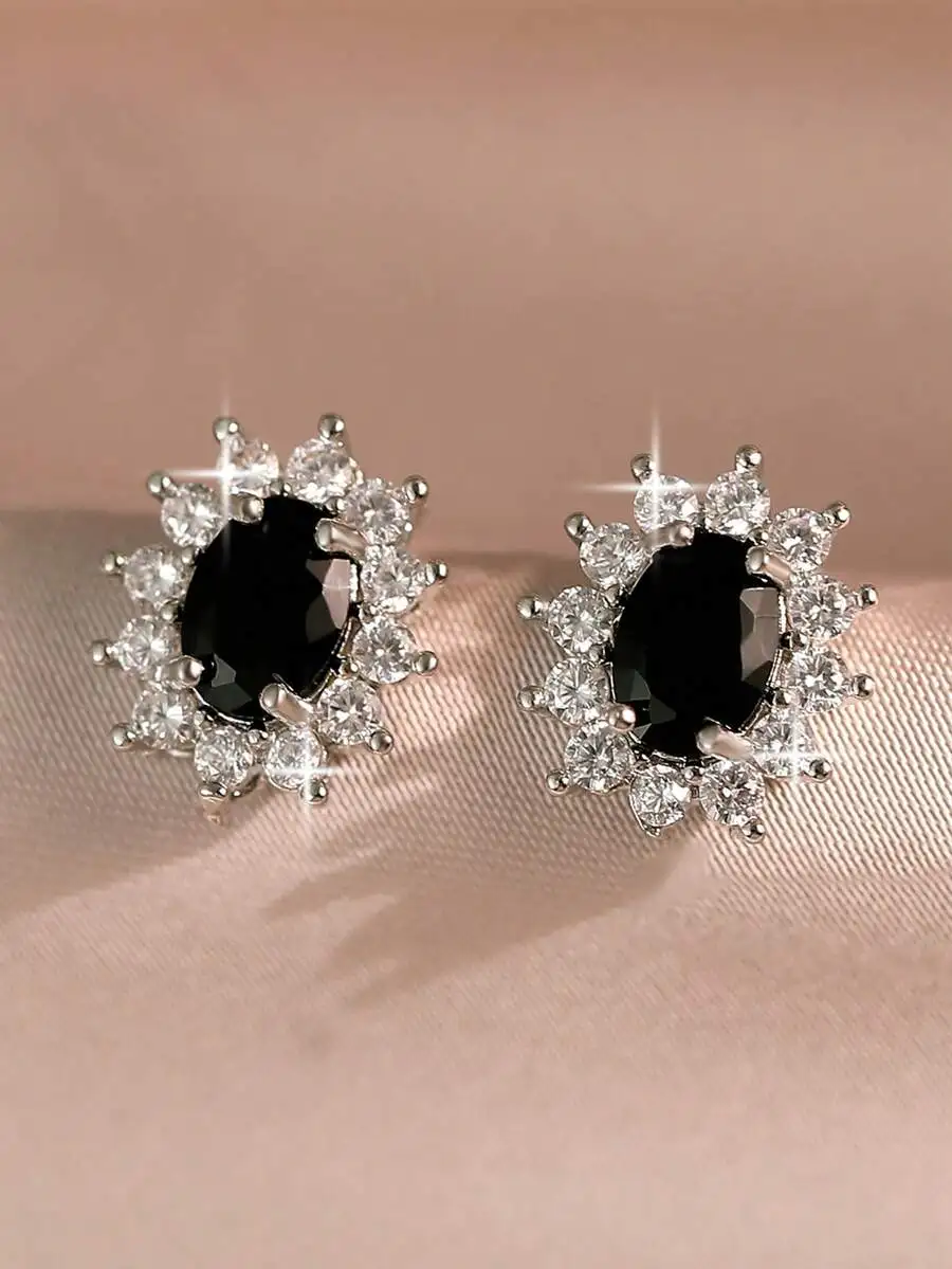 Classic Oval Black Cubic Zirconia Stud Earrings For Women Wedding Engagement Party Daily Wear
Classic Oval Black Cubic Zirconia Stud Earrings For Women Wedding Engagement Party Daily Wear
