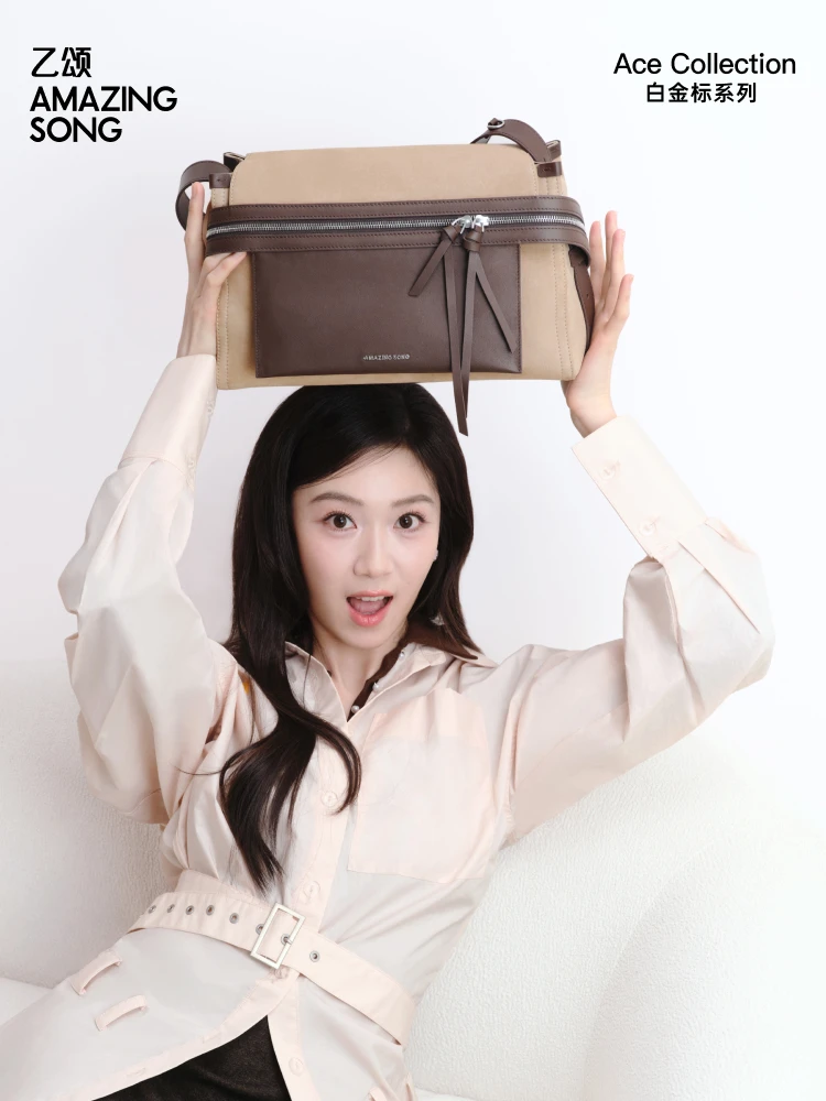 Потрясающая сумка-портфель Song Cheese Roll, большая, коллекция Ace 2026, новая, в стиле ретро, из натуральной кожи высшего качества
Потрясающая сумка-портфель Song Cheese Roll, большая, коллекция Ace 2026, новая, в стиле ретро, из натуральной кожи высшего качества