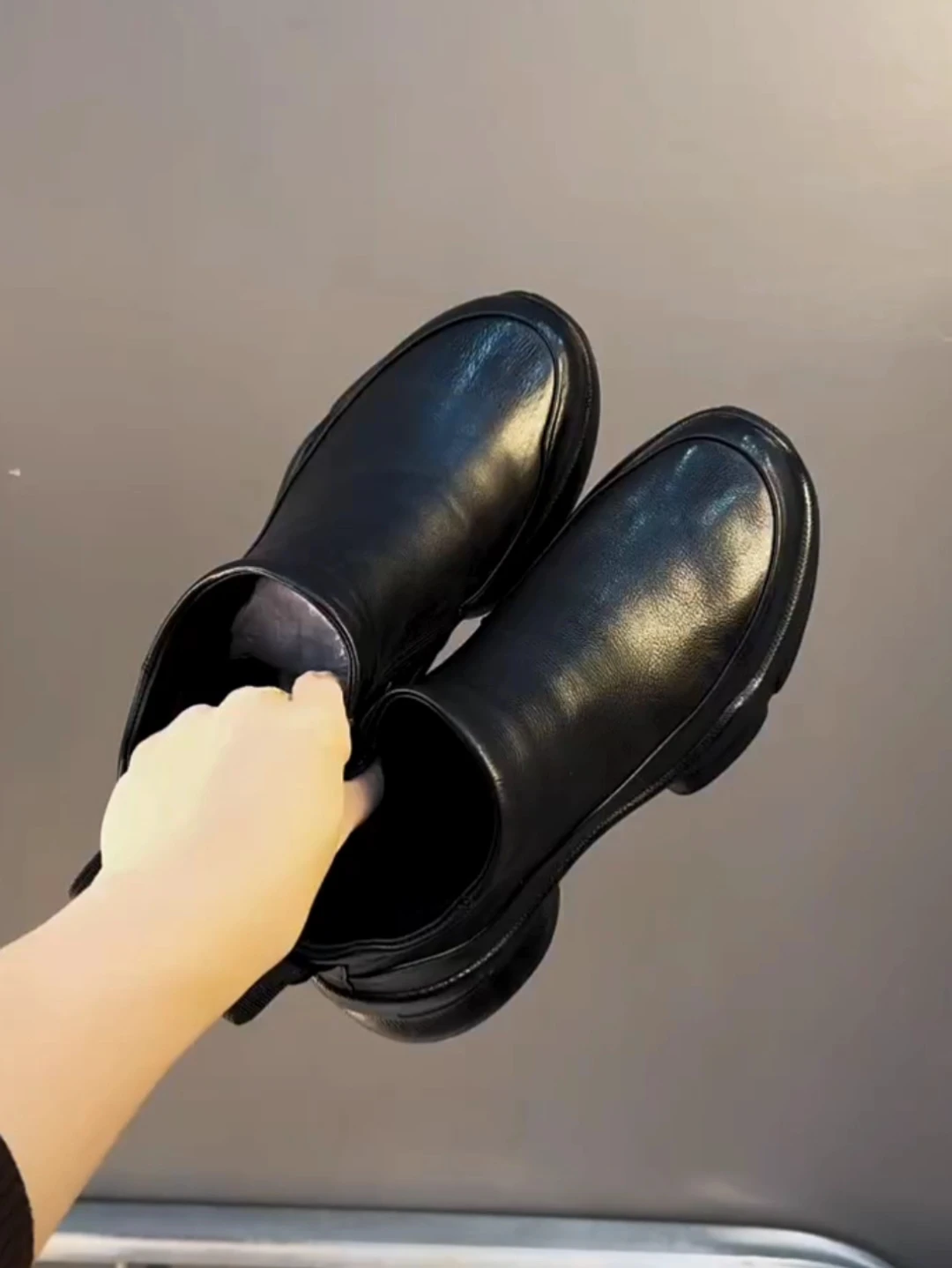 New L08516 Men's Casual Comfortable Pure Leather Shoes Fashionable All-Match High-Quality Lightweight Handsome Trendy
New L08516 Men's Casual Comfortable Pure Leather Shoes Fashionable All-Match High-Quality Lightweight Handsome Trendy