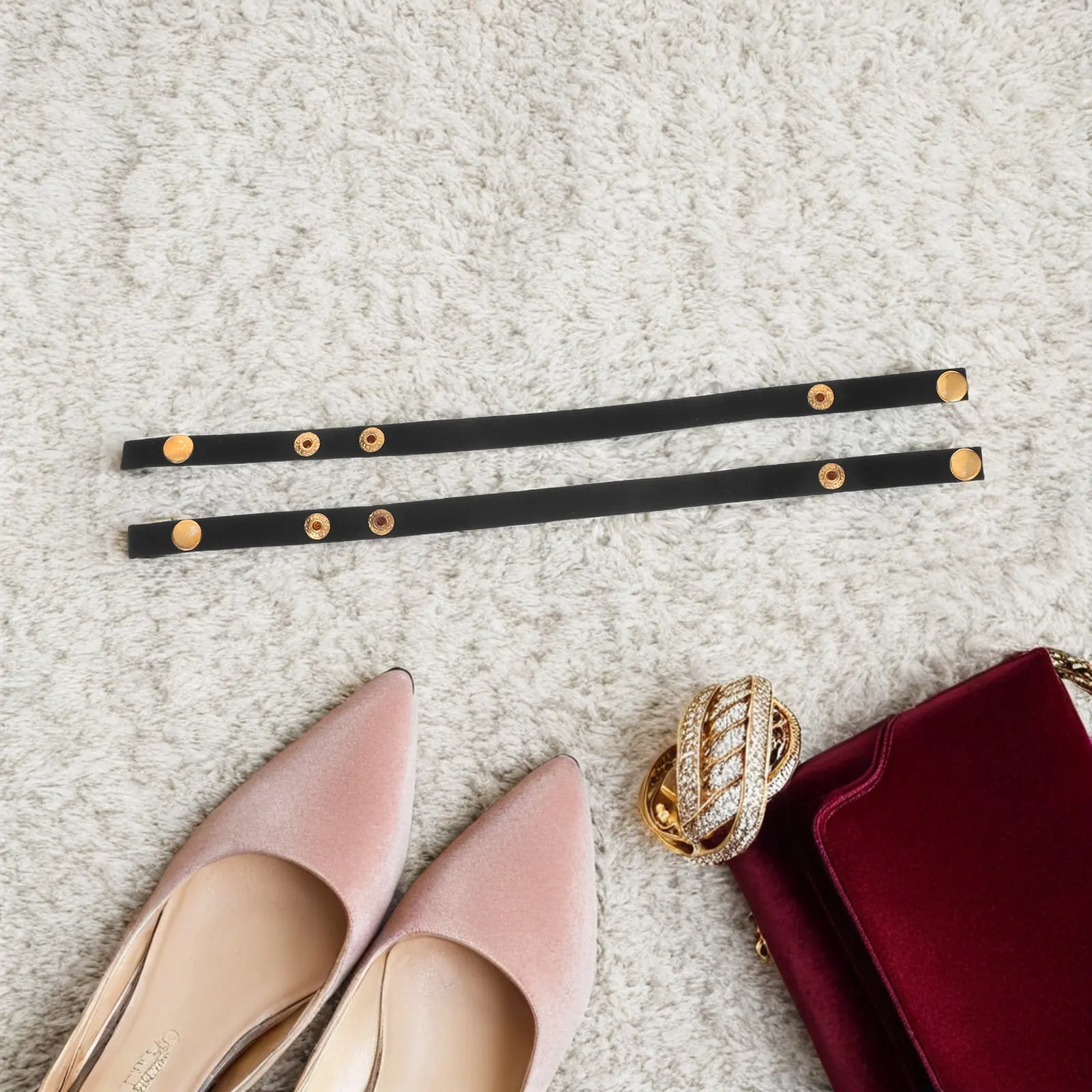 2 пары противоскользящих ремешков для пяток с регулируемой застежкой-кнопкой для комфортной носки, предотвращают скольжение, подходят для различных типов стопы.
2 пары противоскользящих ремешков для пяток с регулируемой застежкой-кнопкой для комфортной носки, предотвращают скольжение, подходят для различных типов стопы.