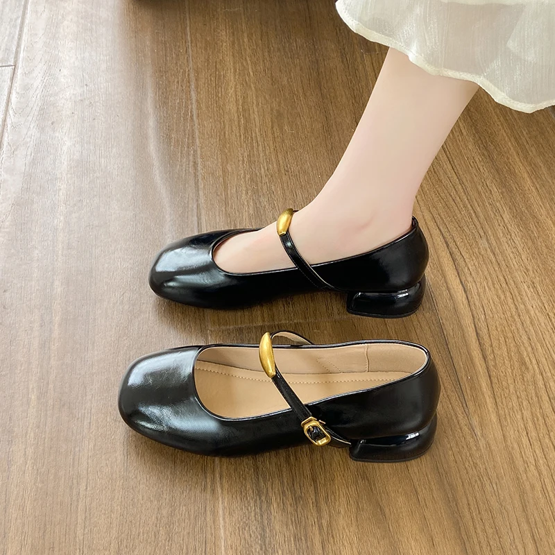 Women Shoes Autumn Metal Chain Shallow Mouth All-Match Round Toe Fall Buckle Comfortable Summer Concise Mary Janes Round Toe
Women Shoes Autumn Metal Chain Shallow Mouth All-Match Round Toe Fall Buckle Comfortable Summer Concise Mary Janes Round Toe