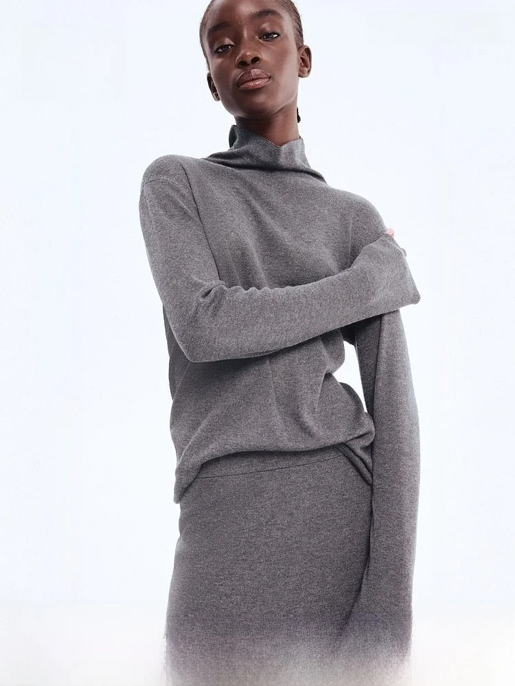 H&M Women's Woolen Knitted Top High Collar Inner Wear Base Shirt Summer Dense Knit Casual Style Regular Thickness Long Sleeve
H&M Women's Woolen Knitted Top High Collar Inner Wear Base Shirt Summer Dense Knit Casual Style Regular Thickness Long Sleeve