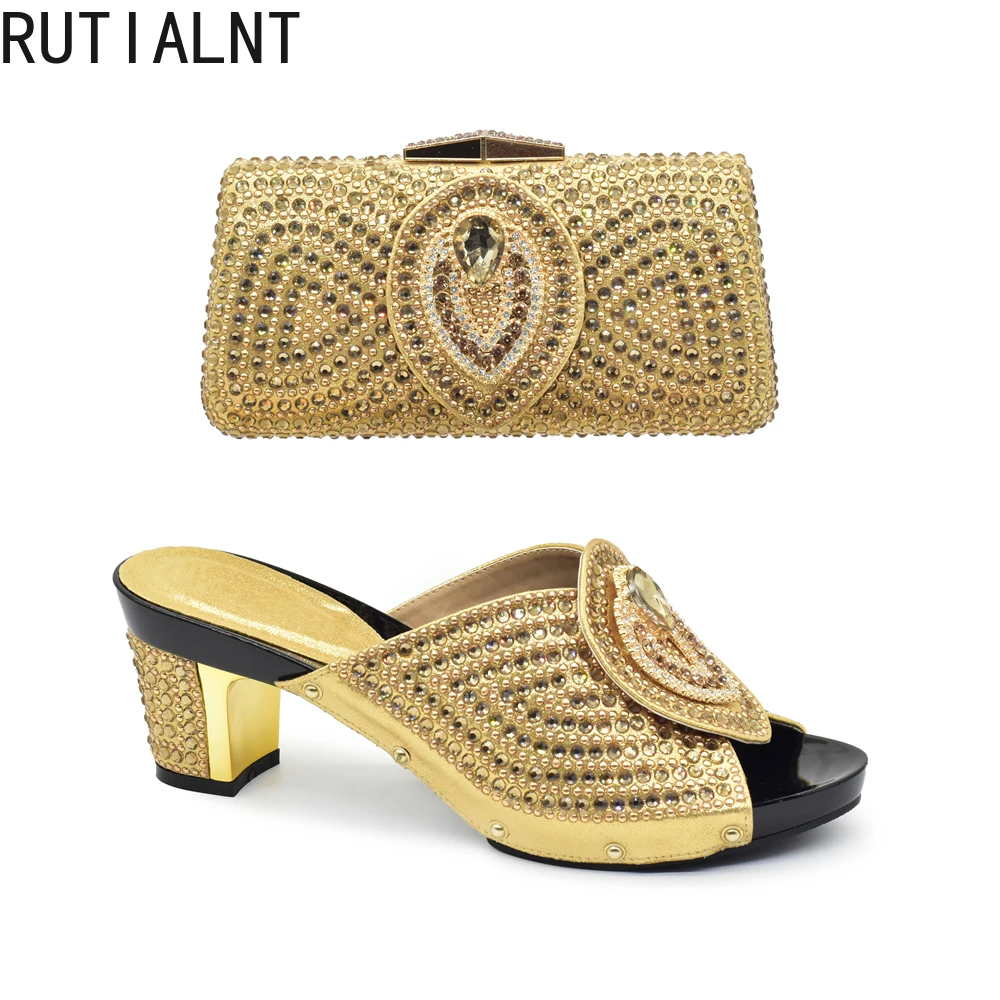 New Arrival Nigerian Shoes and Matching Bags Set Womens Dress Shoes Pointed Toe Buckle Heel Sandals Buckle Strap High Quality
New Arrival Nigerian Shoes and Matching Bags Set Womens Dress Shoes Pointed Toe Buckle Heel Sandals Buckle Strap High Quality
