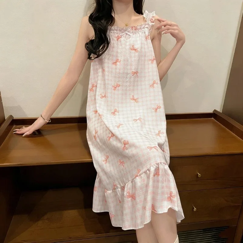 Women's Pink Plaid Bow Print Nightgown Ruffle Hem Sleeveless Spaghetti Strap Sleepwear Dresses Cute with Chest Pads Nightdress
Women's Pink Plaid Bow Print Nightgown Ruffle Hem Sleeveless Spaghetti Strap Sleepwear Dresses Cute with Chest Pads Nightdress