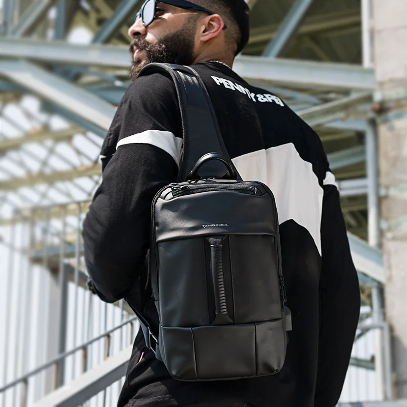 New cool fashion leisure travel outdoor versatile multi-compartment technology USB shoulder men's breast bag
New cool fashion leisure travel outdoor versatile multi-compartment technology USB shoulder men's breast bag