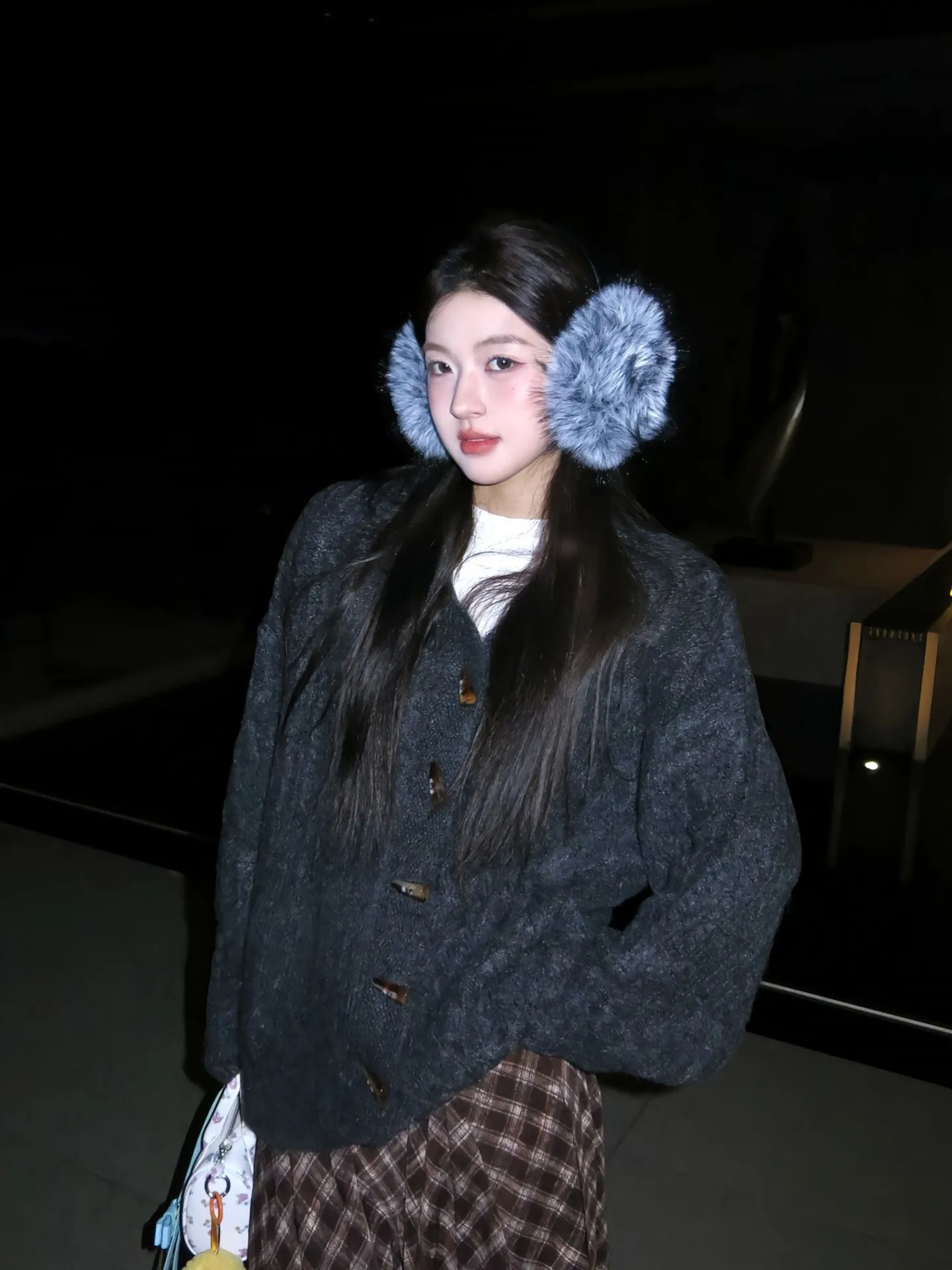 FEMPILOT Vintage Lazy Sle Button up Knitted Loose Sweater Women's Comfortable Loose Knit Cardigan Casual Daily Top
FEMPILOT Vintage Lazy Sle Button up Knitted Loose Sweater Women's Comfortable Loose Knit Cardigan Casual Daily Top