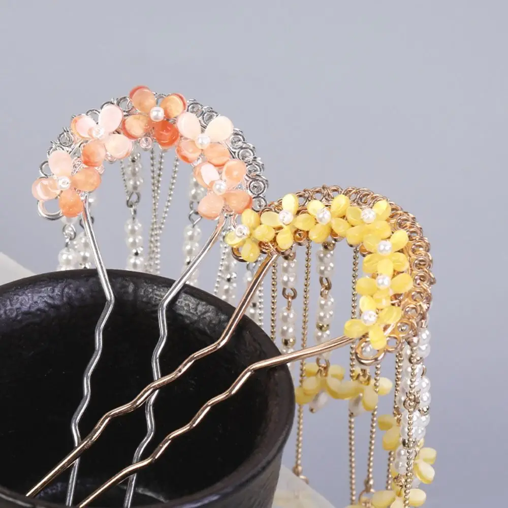 Fashion Tassels U-shaped Hair Clip Pearl Antique Style Chinese Style Hair Stick Grab Clip Hanfu Headwear Flower Hairpin Girl
Fashion Tassels U-shaped Hair Clip Pearl Antique Style Chinese Style Hair Stick Grab Clip Hanfu Headwear Flower Hairpin Girl