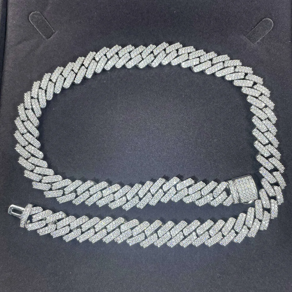 Ready to Ship Hip Hop Cuban Chain Necklace S925 Silver Necklace 13mm 2 Rows Moissanite Diamond Necklace Cuban Link Chain
Ready to Ship Hip Hop Cuban Chain Necklace S925 Silver Necklace 13mm 2 Rows Moissanite Diamond Necklace Cuban Link Chain