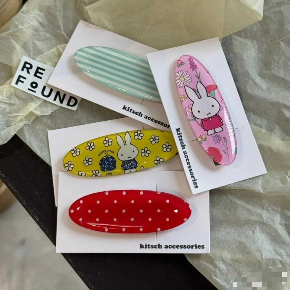 4pcs Kawaii Miffy Rabbit Oval Clip Cartoon Sweet Girli Heart Hair Clip Cute Side Clip Student Daily Wear Hair Styling Accessory
4pcs Kawaii Miffy Rabbit Oval Clip Cartoon Sweet Girli Heart Hair Clip Cute Side Clip Student Daily Wear Hair Styling Accessory