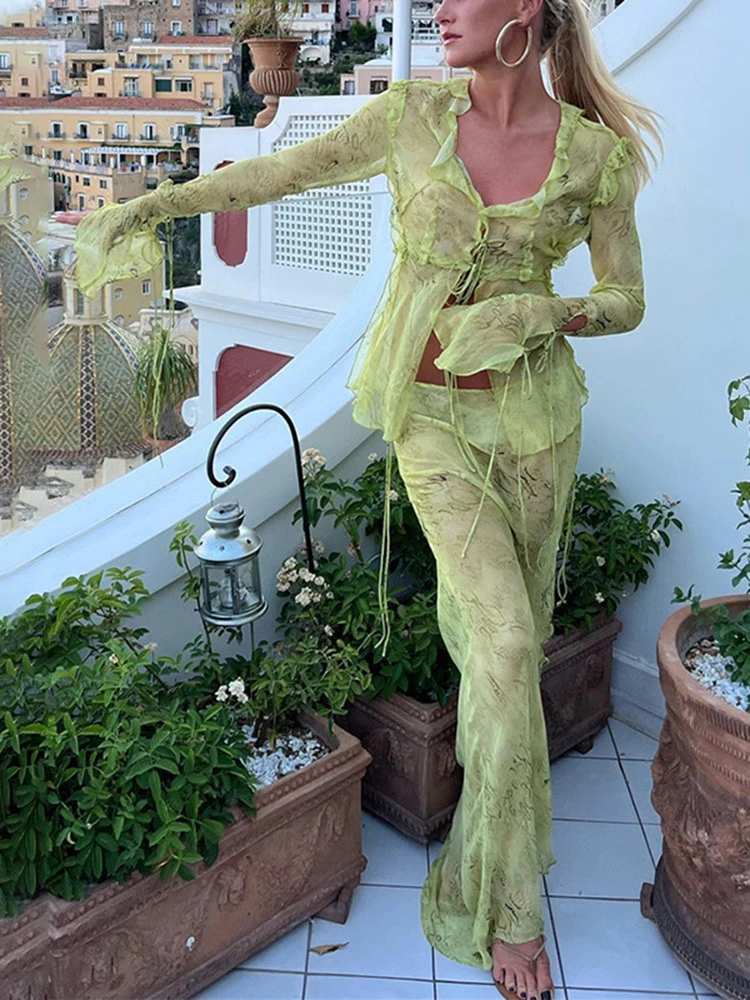 Tropical Style Lotus Edge Long Sleeved Blouse&Transparent Skirts Suit Lady Pattern Printed Outfit Sexy Bandage Beach Two Piece
Tropical Style Lotus Edge Long Sleeved Blouse&Transparent Skirts Suit Lady Pattern Printed Outfit Sexy Bandage Beach Two Piece