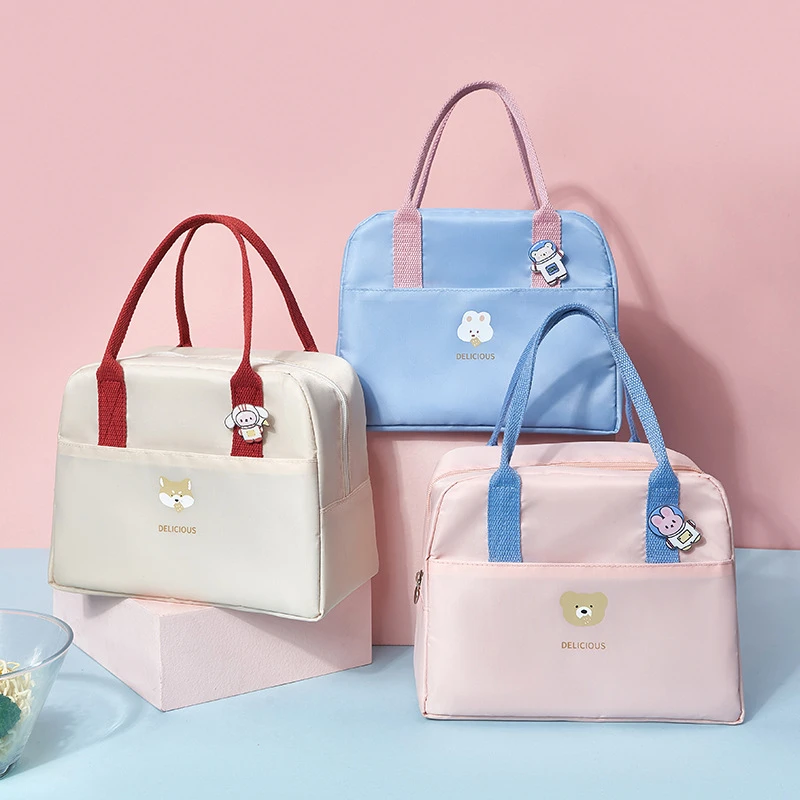 Large Women's Lunch Bag with Badge Portable Insulation Lunchbox Pouch Thicken Zipper Thermal Food Cooler Bag for School Picnic
Large Women's Lunch Bag with Badge Portable Insulation Lunchbox Pouch Thicken Zipper Thermal Food Cooler Bag for School Picnic