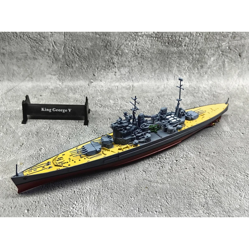 Литой под давлением масштаб 1:1000 King George V, британский линкор, модель корабля из сплава, классическая статическая модель дисплея, игрушка в подарок для мальчика
Литой под давлением масштаб 1:1000 King George V, британский линкор, модель корабля из сплава, классическая статическая модель дисплея, игрушка в подарок для мальчика
