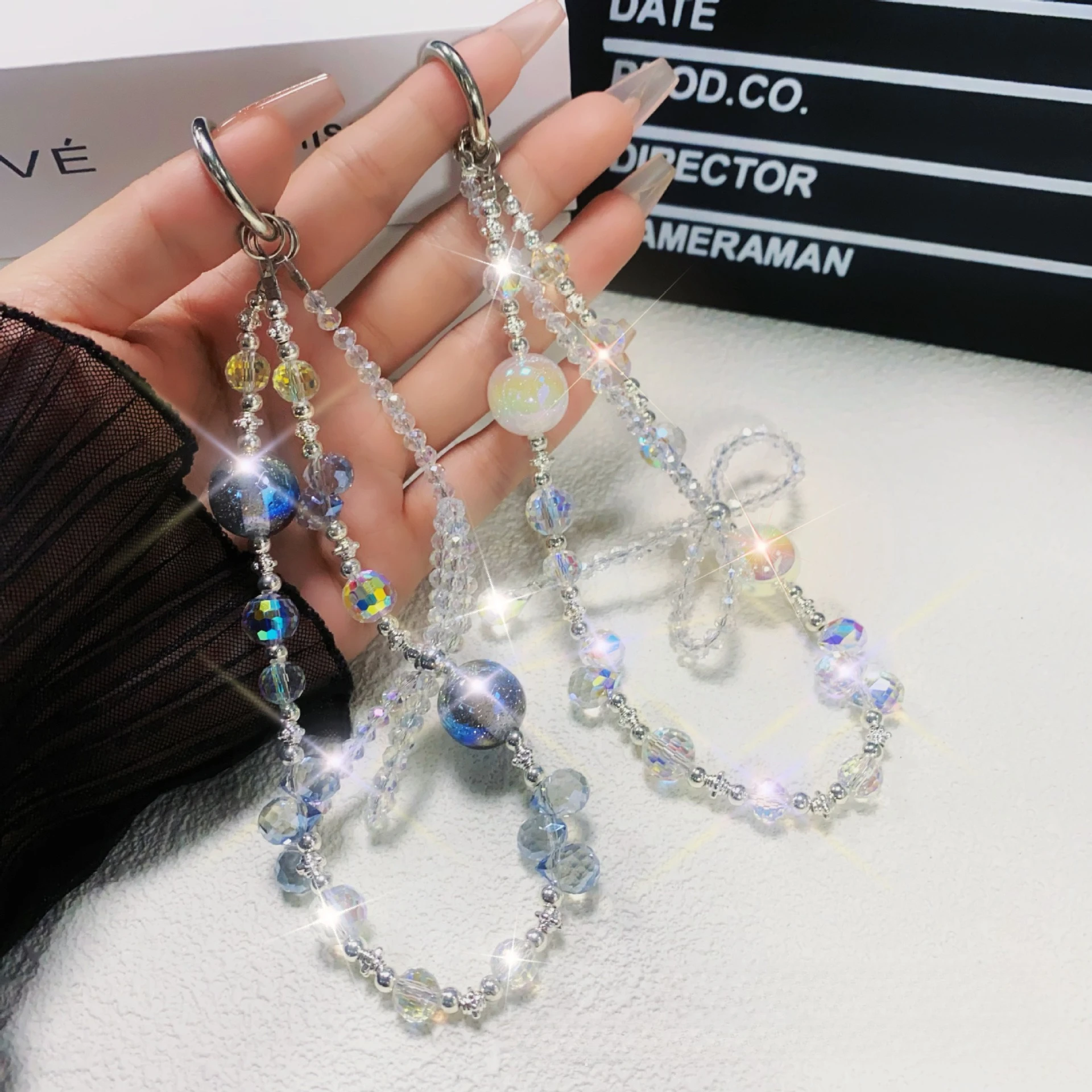 Mobile Phone Chain Card with Buckle Luggage Chain High-end Sense Round Beads Hanging Wrist Heidi Beads Crystal Keychain Lanyard
Mobile Phone Chain Card with Buckle Luggage Chain High-end Sense Round Beads Hanging Wrist Heidi Beads Crystal Keychain Lanyard