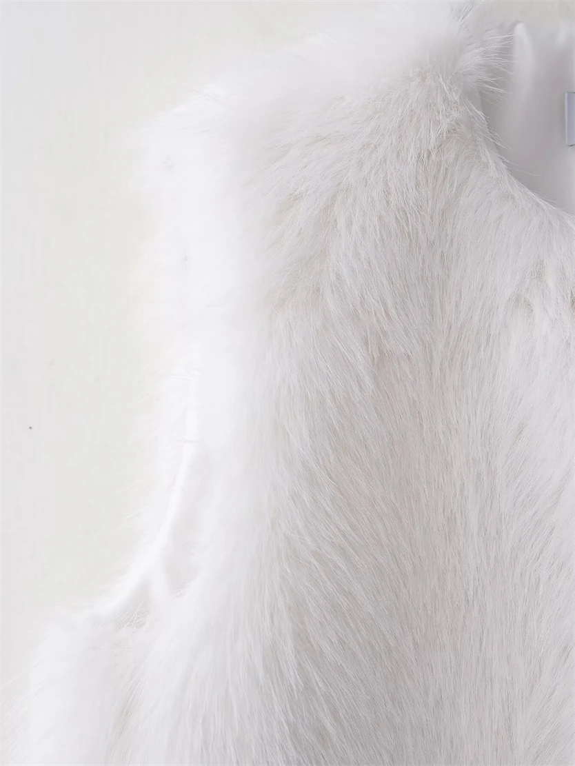 Women's Vest 2025 Fall/Winter New Arrival Women's Fashion Trend Faux Fur Effect Vest
Women's Vest 2025 Fall/Winter New Arrival Women's Fashion Trend Faux Fur Effect Vest