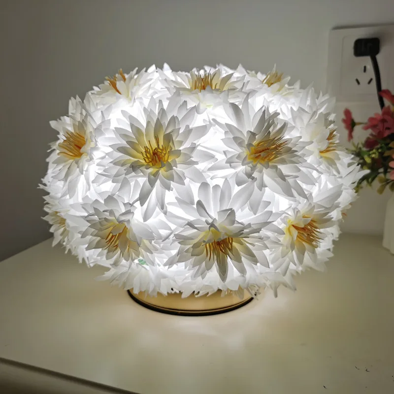 Simulated Bouquet Desk Lamp Romantic Wedding Bedhead Decoration Nightlight for Girls
Simulated Bouquet Desk Lamp Romantic Wedding Bedhead Decoration Nightlight for Girls