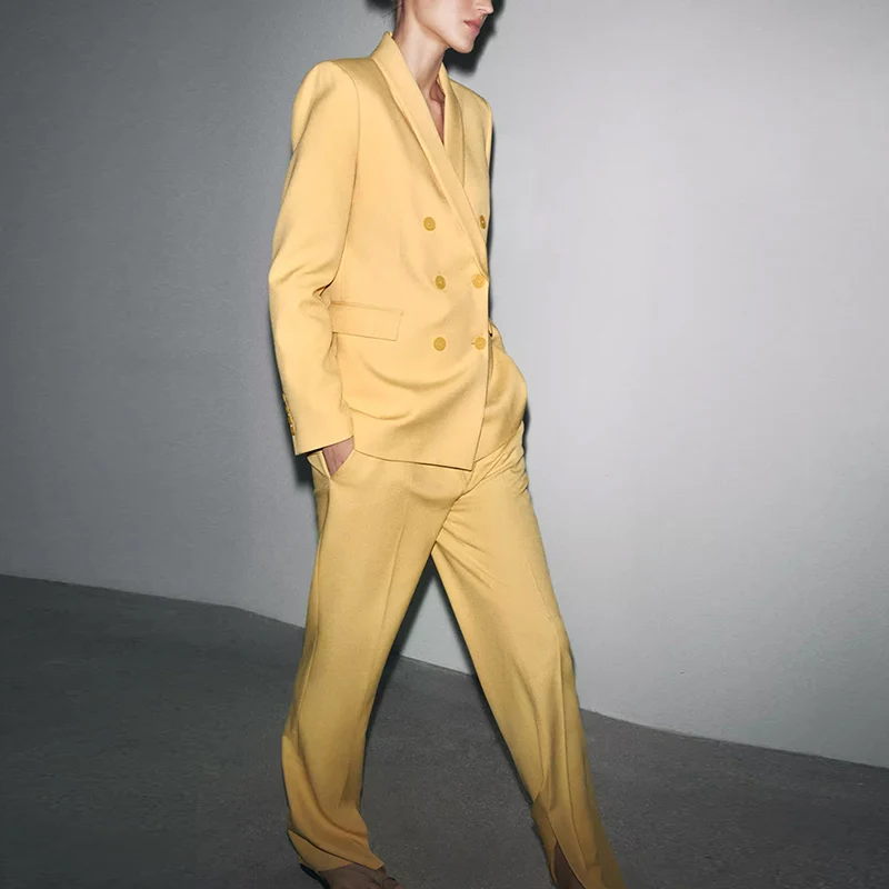 Spring 2025 Women's Suit Jaet Long Sve Polyester Faionable Flared Pants Matching Set Versatile Sle Regular Length
Spring 2025 Women's Suit Jaet Long Sve Polyester Faionable Flared Pants Matching Set Versatile Sle Regular Length