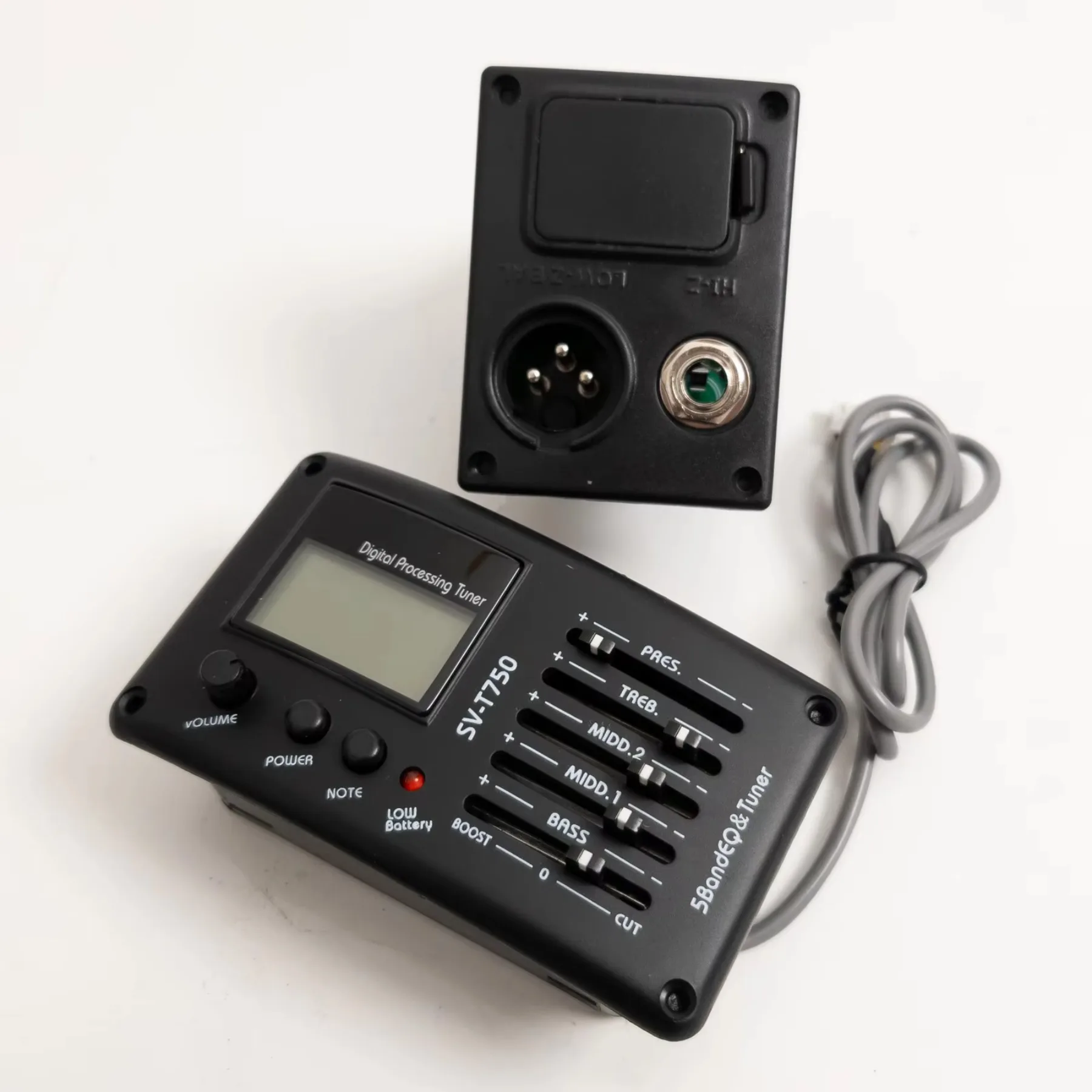 Acoustic Guitar Pickup Preamp 5 Band EQ Equalizer with Digital Tuner, LCD Display, Volume Knob, Bass, Middle, Treble, Presence
Acoustic Guitar Pickup Preamp 5 Band EQ Equalizer with Digital Tuner, LCD Display, Volume Knob, Bass, Middle, Treble, Presence