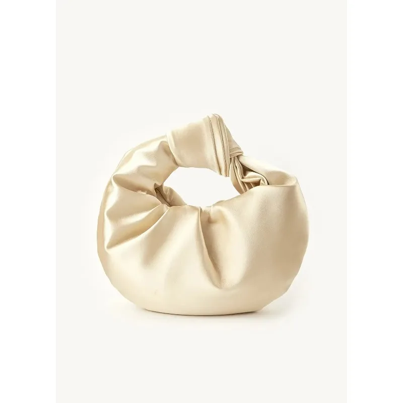 1 шт., сумка в форме облака с рюшами на шнуровке, вечерняя сумка в форме веревки, шелковая сумка, идеальный аксессуар для одежды
1 шт., сумка в форме облака с рюшами на шнуровке, вечерняя сумка в форме веревки, шелковая сумка, идеальный аксессуар для одежды