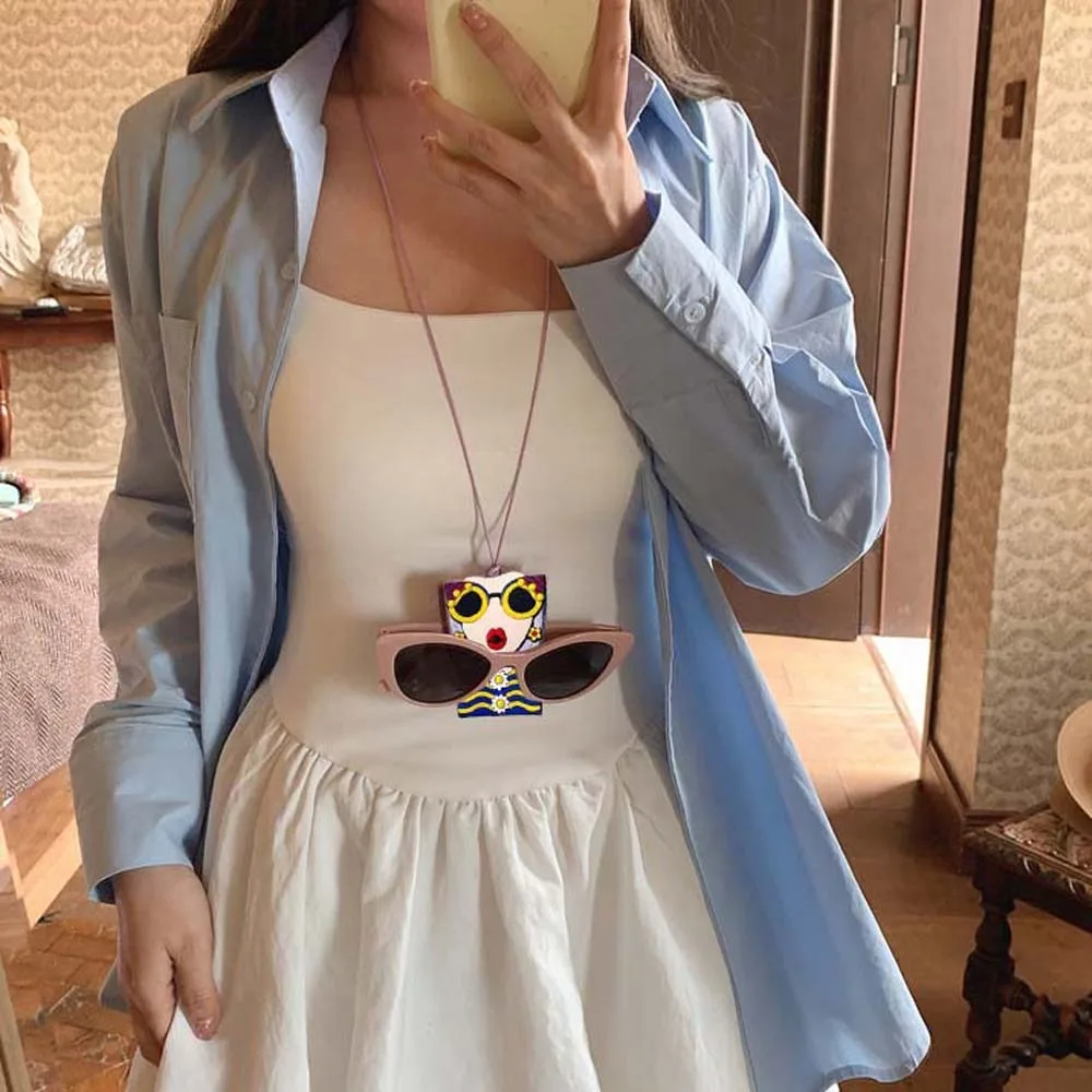 Anti-lost Hanging Neck Glasses Clip Anti-scratch Embroidery Leather Sunglasses Storage Necklace Anti-splash Water Creative
Anti-lost Hanging Neck Glasses Clip Anti-scratch Embroidery Leather Sunglasses Storage Necklace Anti-splash Water Creative