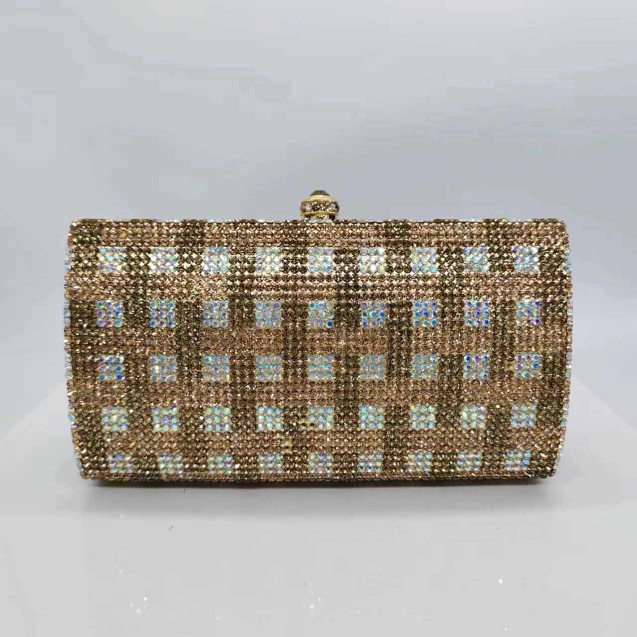 Wholesale Elegant Design Perfect Rhinestone Chain Clutch Urban Minimalist Women Clutch Bag for Parties
Wholesale Elegant Design Perfect Rhinestone Chain Clutch Urban Minimalist Women Clutch Bag for Parties