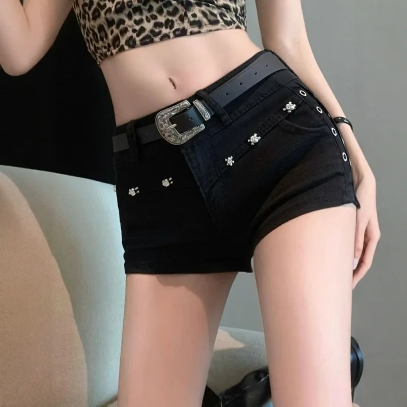 Sexy American Girl Style Short Jeans Shorts Low Waist Tightening Slimming Small Size Hot Pants for Women Summer Fashion
Sexy American Girl Style Short Jeans Shorts Low Waist Tightening Slimming Small Size Hot Pants for Women Summer Fashion
