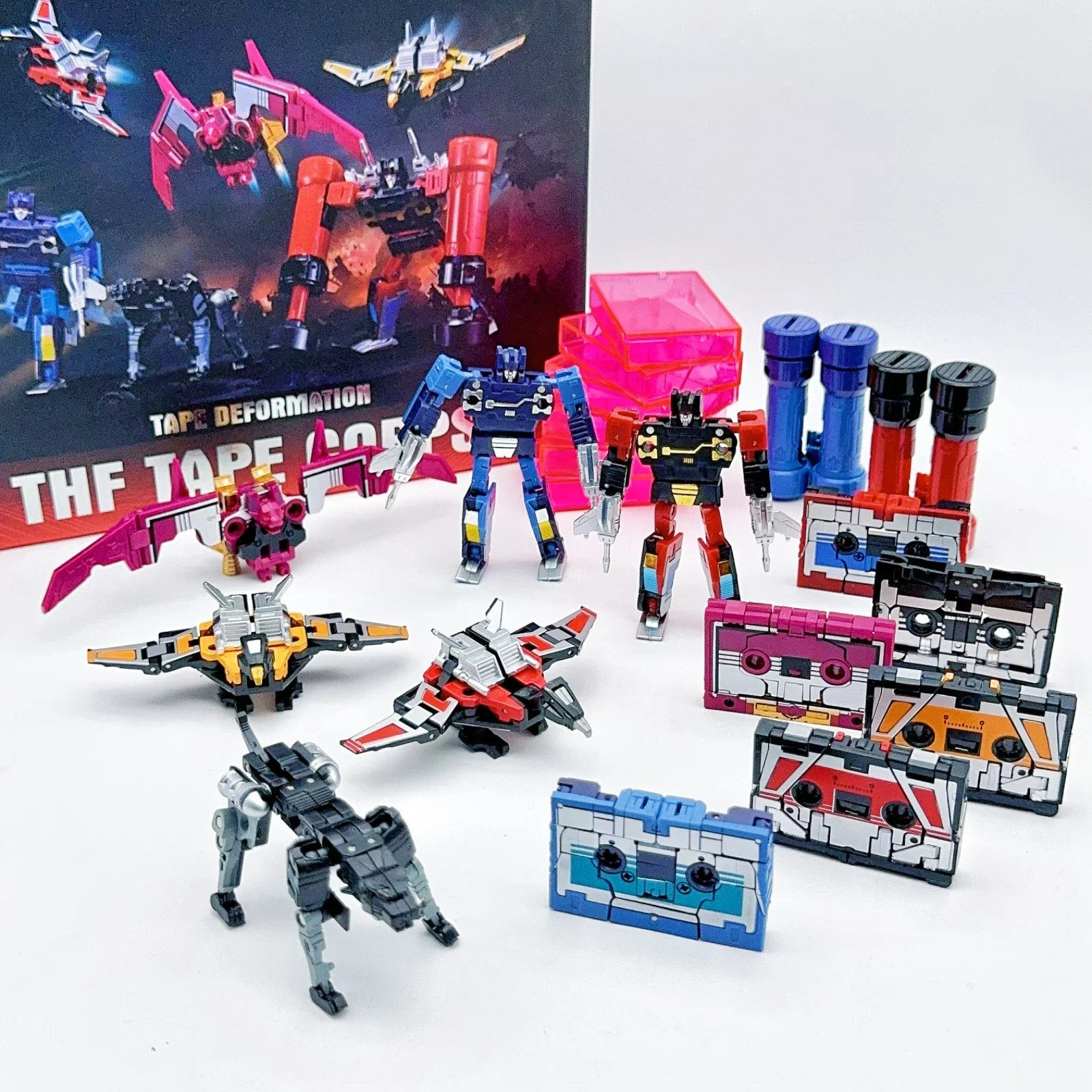 THF Transformation KBB Soundwave Six Tapes Set Collect Item G1 соотношение KO MP13 Фигурки Робот Игрушки
THF Transformation KBB Soundwave Six Tapes Set Collect Item G1 соотношение KO MP13 Фигурки Робот Игрушки